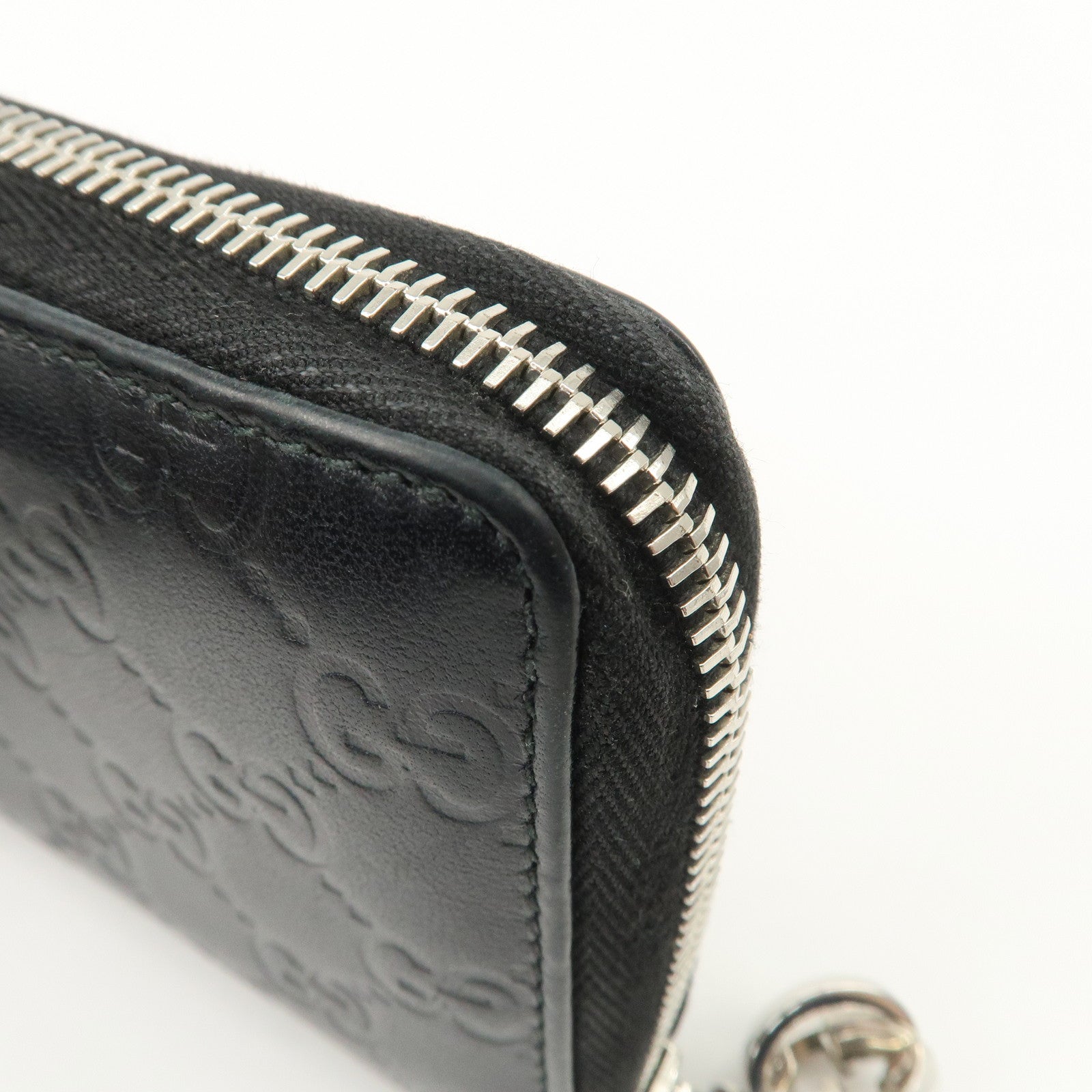 GUCCI Interlocking G Guccissima Leather Zippy Long Wallet 233025