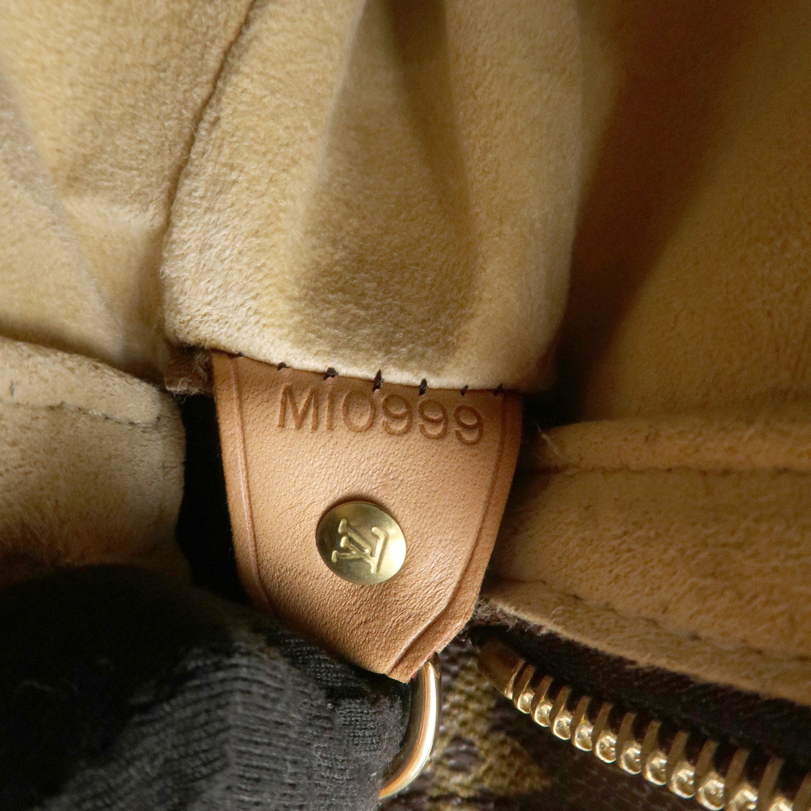 Louis Vuitton Monogram Looping GM Shoulder Bag Bown M51145