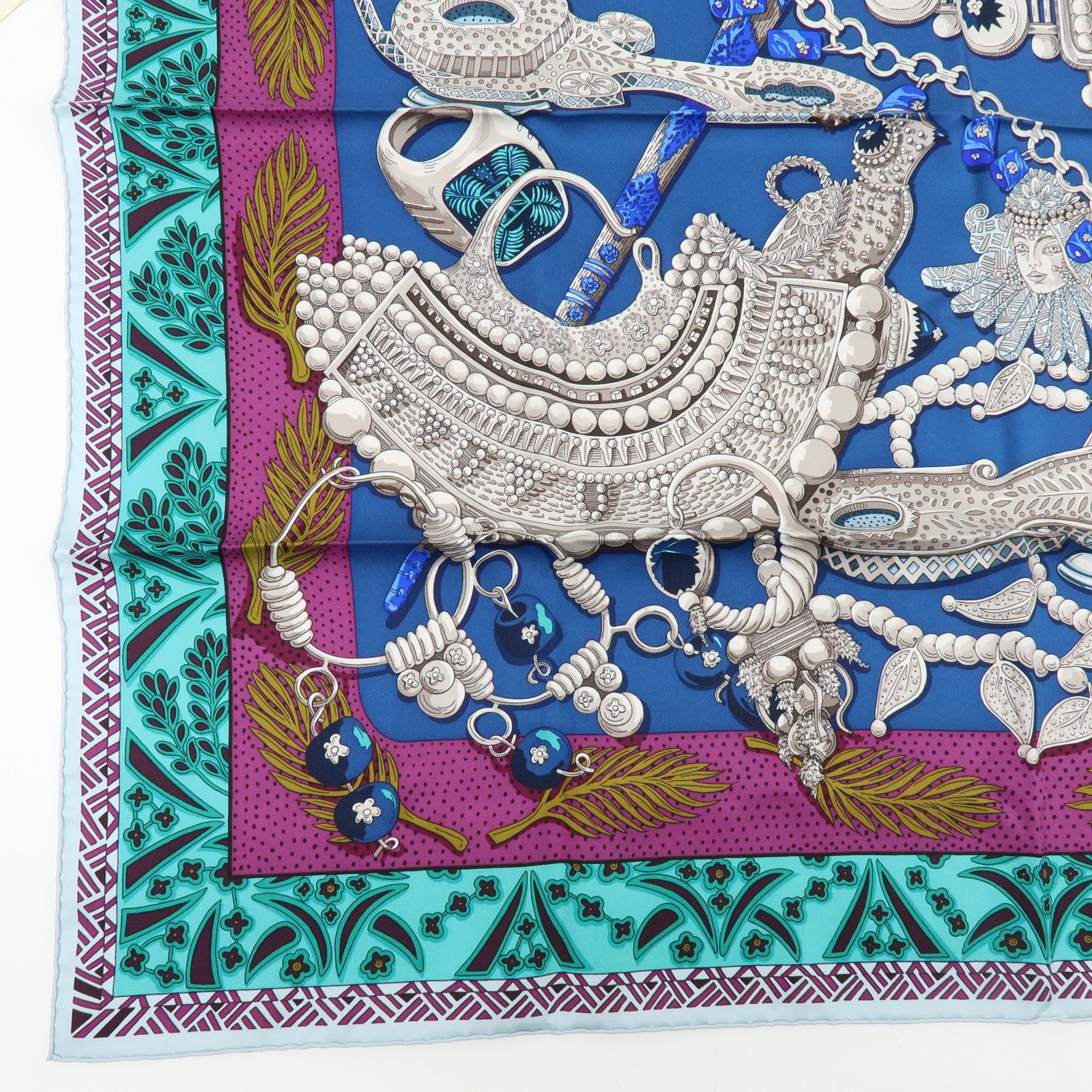 HERMES Carre 90 Silk 100% Scarf ZENOBIE REINE DE PALMYRE Blue