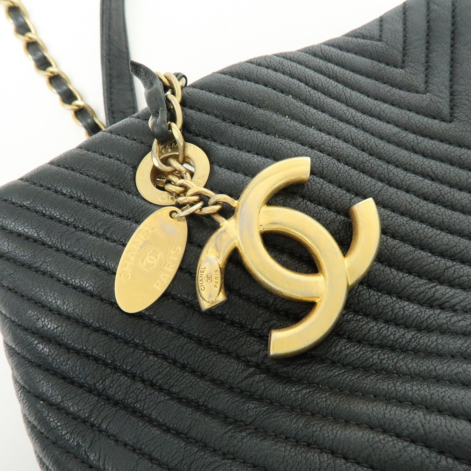 CHANEL Chevron Calf Leather Shoulder Bag Tote Bag Black
