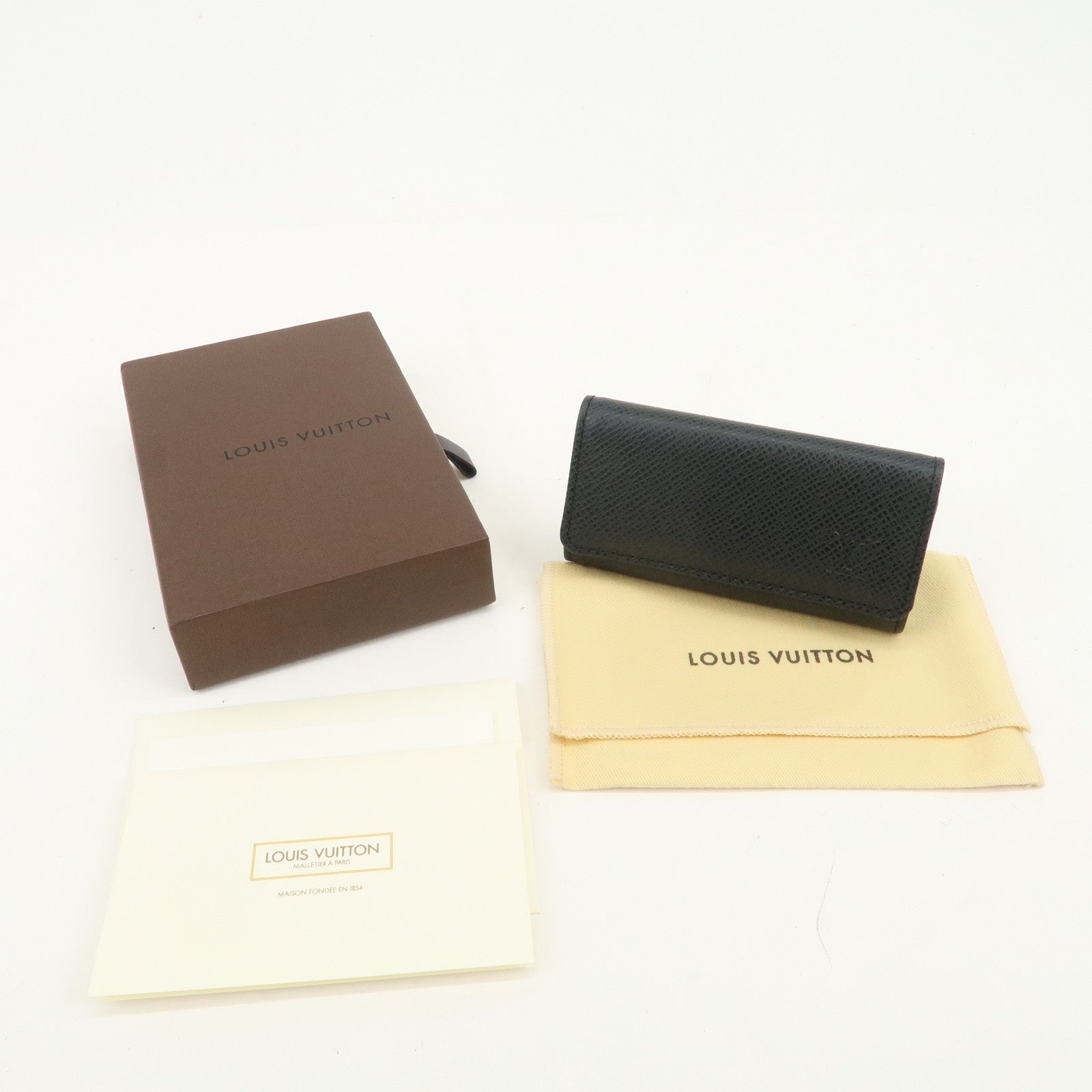 Louis Vuitton Taiga Leather Multiclés 4 Key Case Ardoise M30522