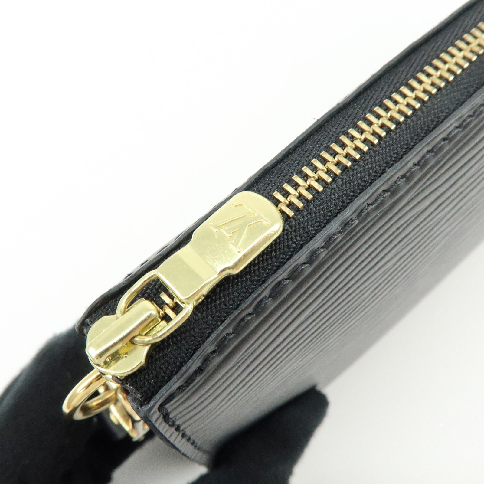 Louis Vuitton Epi Pochette Accessoires Clutch Bag Noir M52942