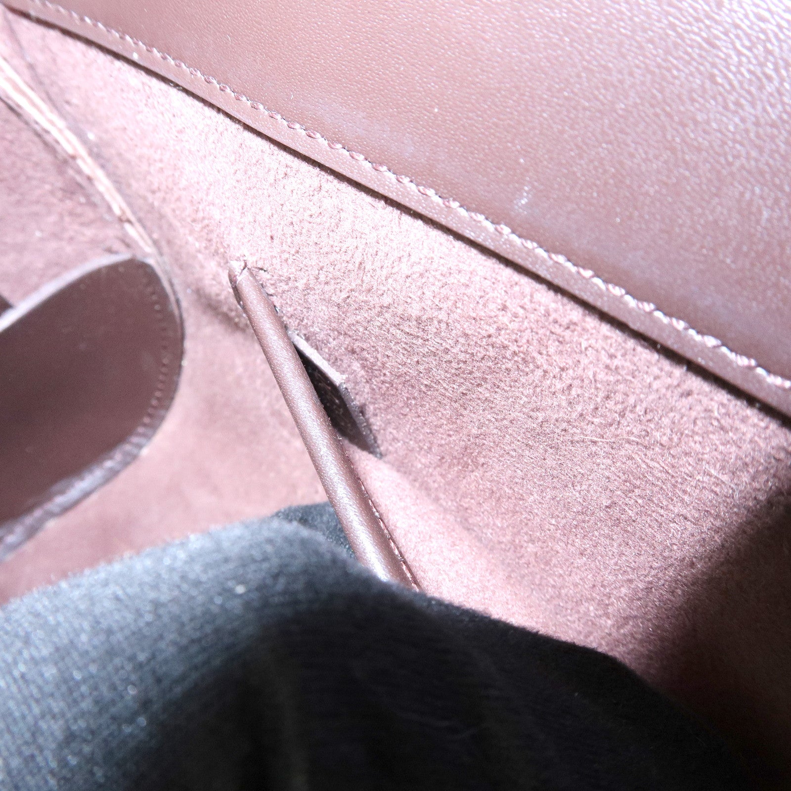 Louis Vuitton Epi Leather Nocturne PM Shoulder Bag Brown M5218D