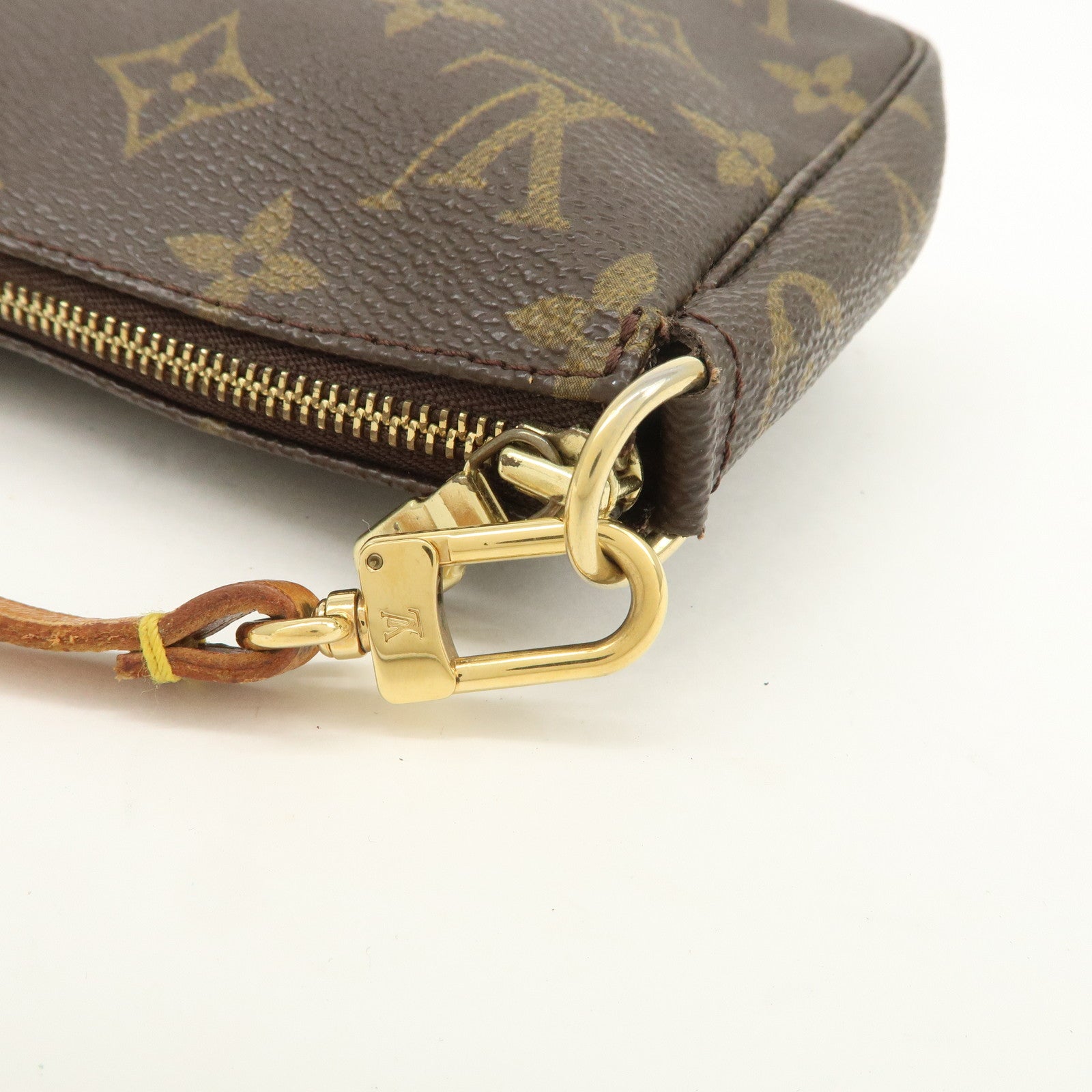 Louis Vuitton Monogram Pochette Accessoires Hand Bag Brown M51980