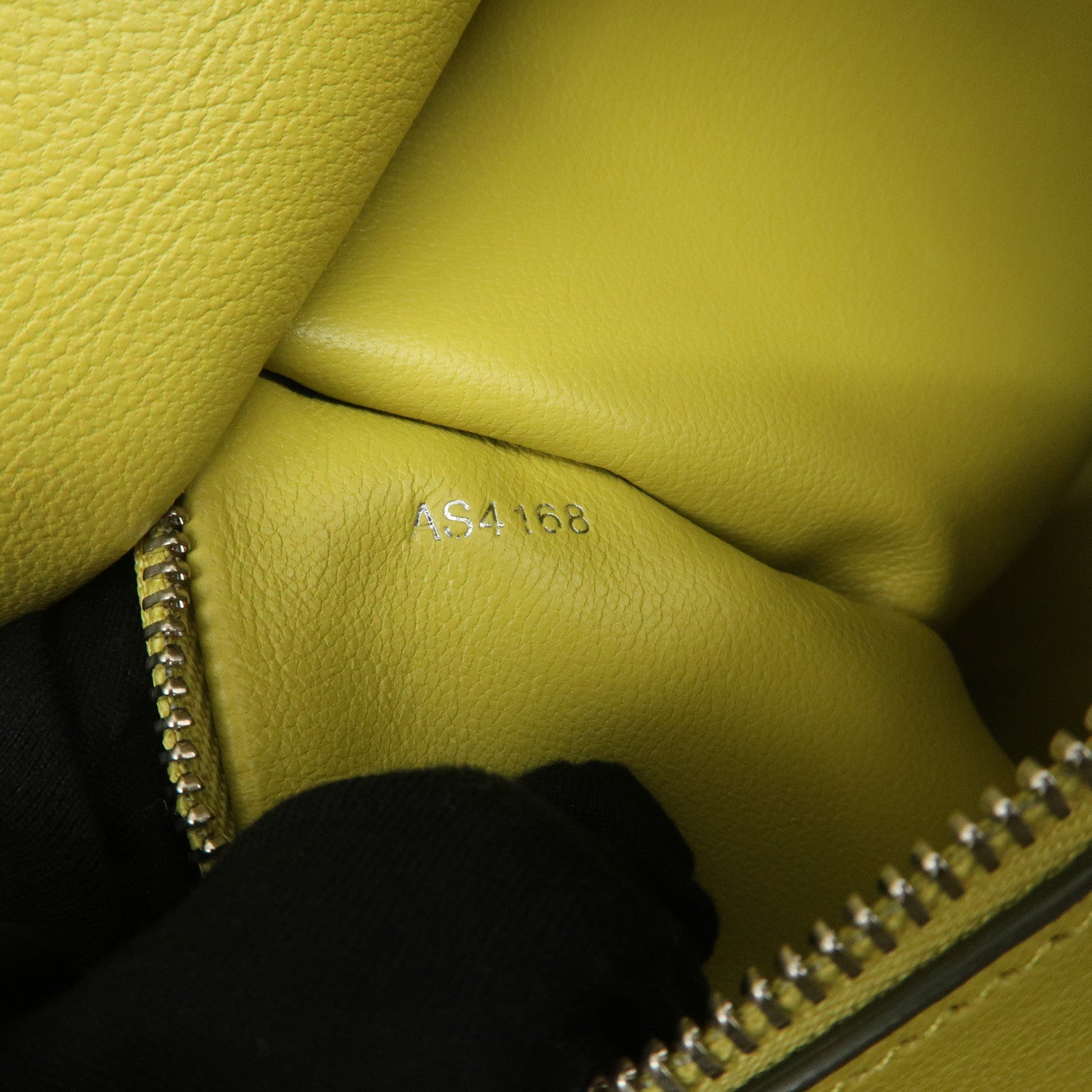 Louis Vuitton Taurillon Mirabilis SPO Hand Bag Cassis M93859