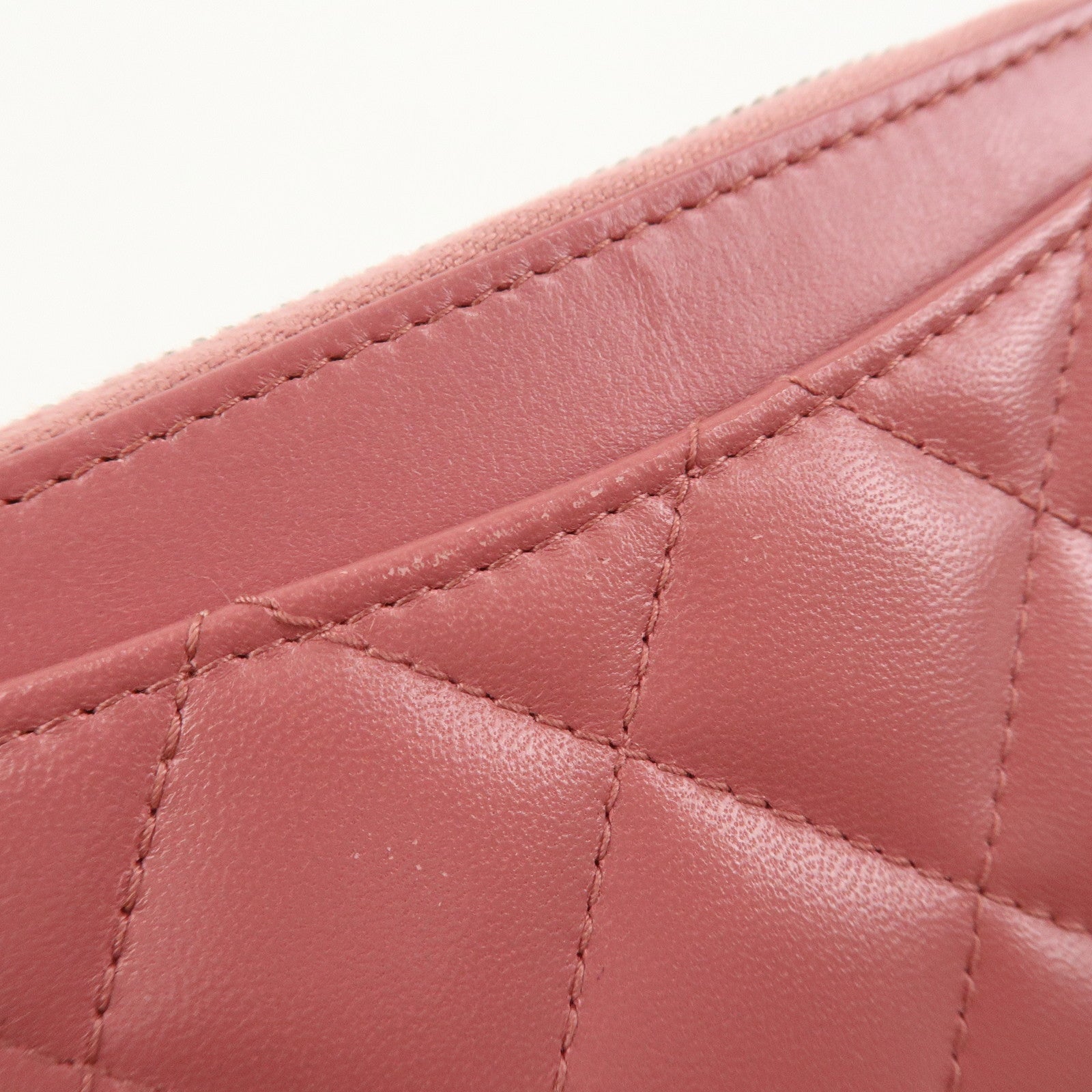 CHANE Matelasse Lambskin Classic Zippy Coin Case Pink AP0216