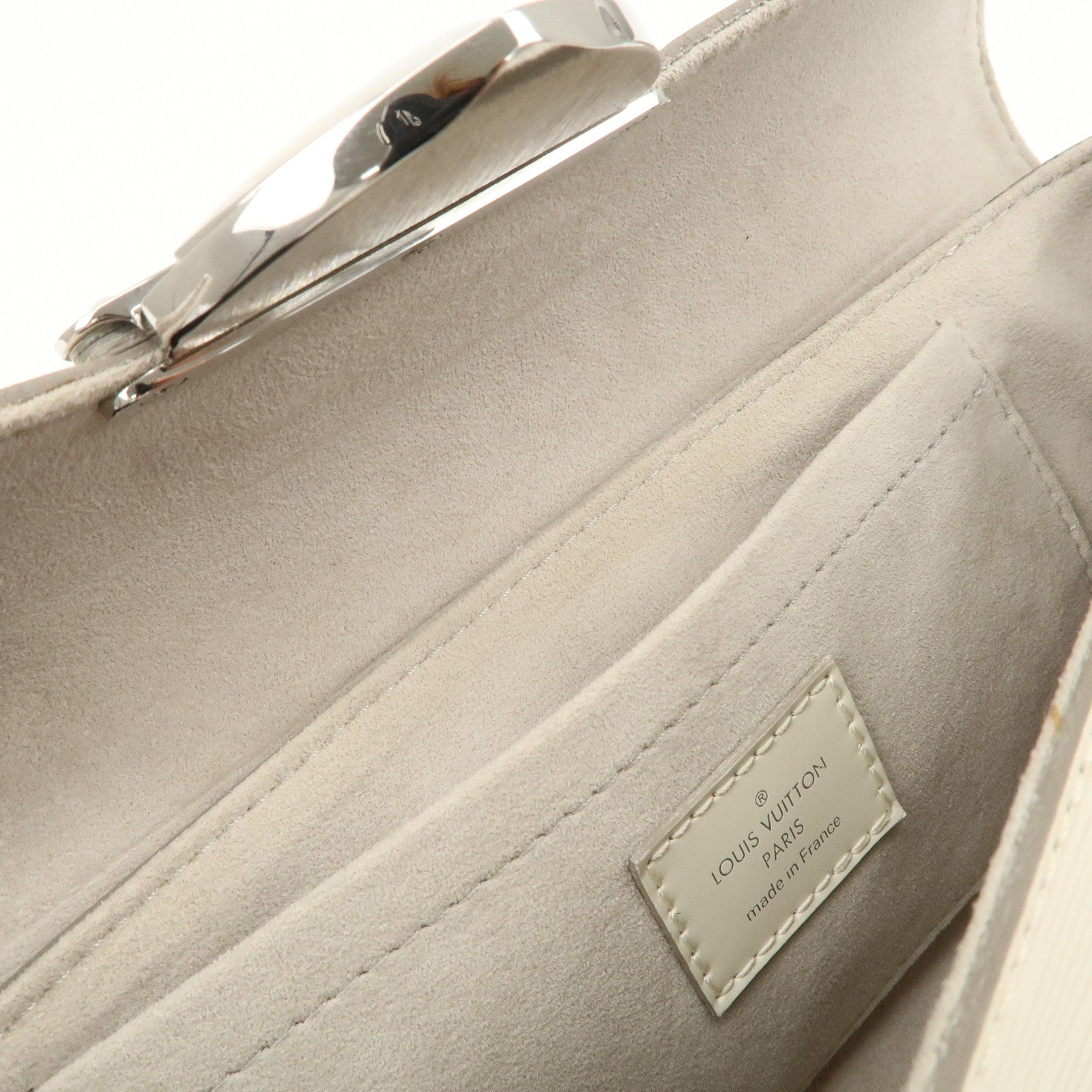 Louis Vuitton Epi Pochette Montaigne Shoulder Bag Ivoire M5929J Used