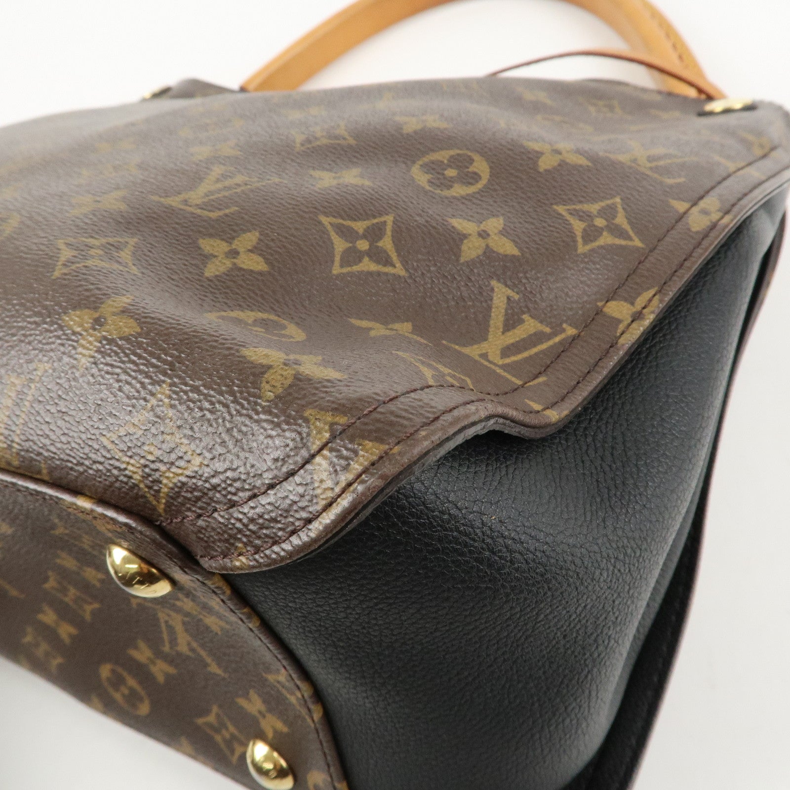 Louis Vuitton Monogram Gaia Shoulder Bag Brown M41621 Used