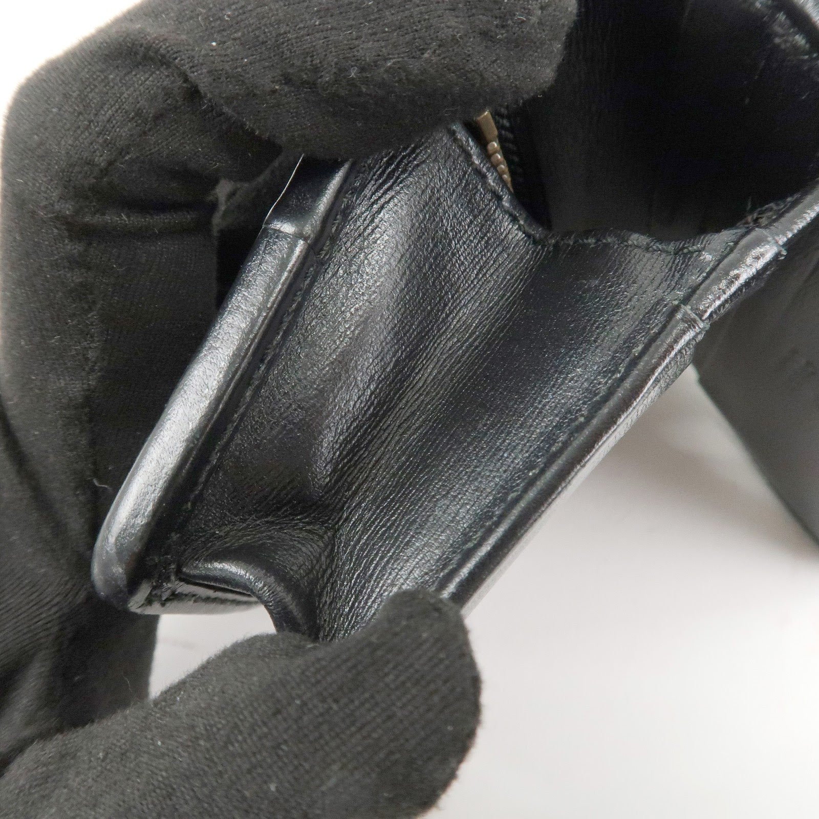 GUCCI Sherry GG Marmont Leather Bi-Fold Wallet Black 536453 Used