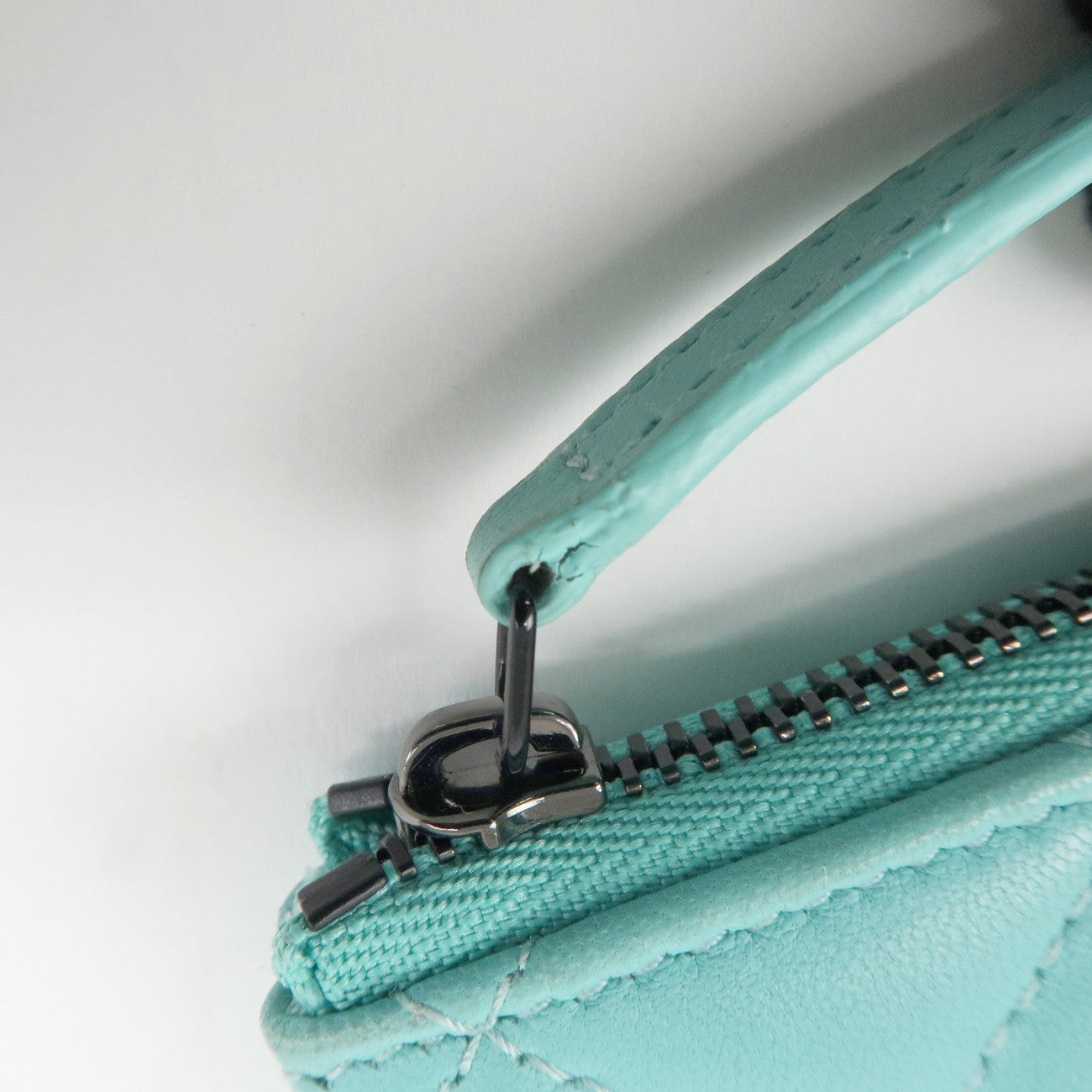 CHANEL Matelasse Caviarskin Classic Mini Pouch Blue A82365 Used