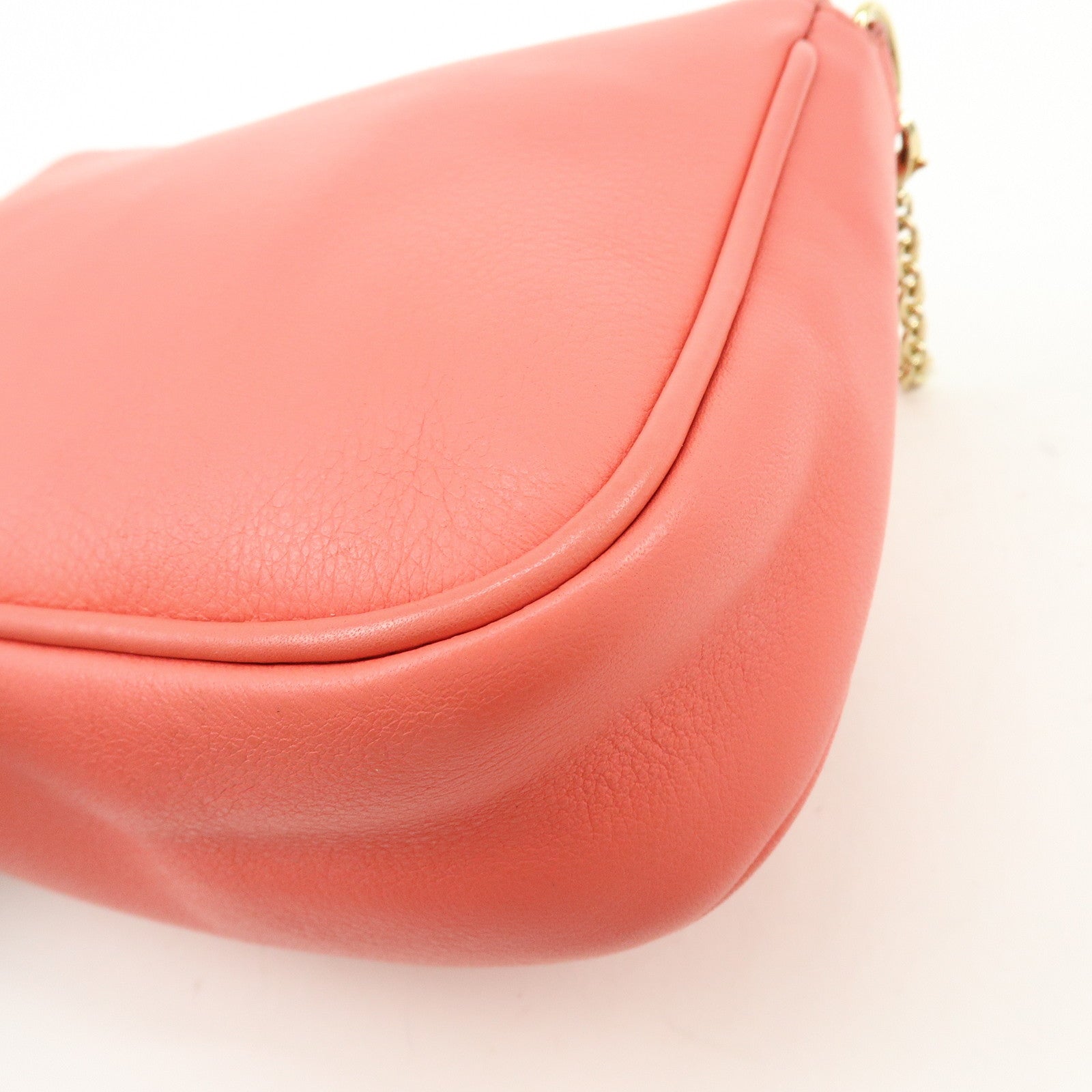 FENDI Leather Chain Shoulder Bag Purse Crossbody Bag Pink 8M0276