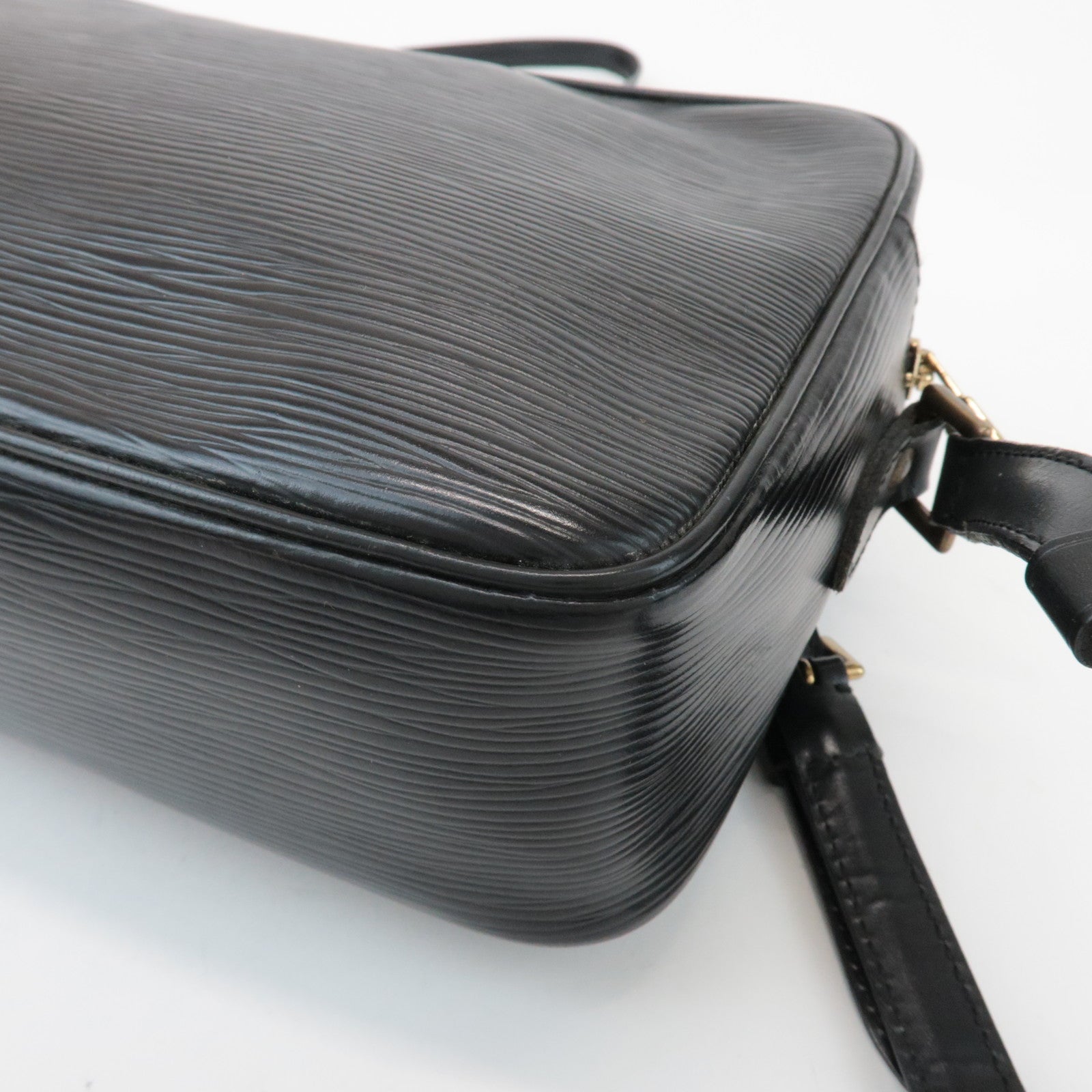 Louis Vuitton Epi Trocadero 27 Shoulder Bag Noir Black M52302