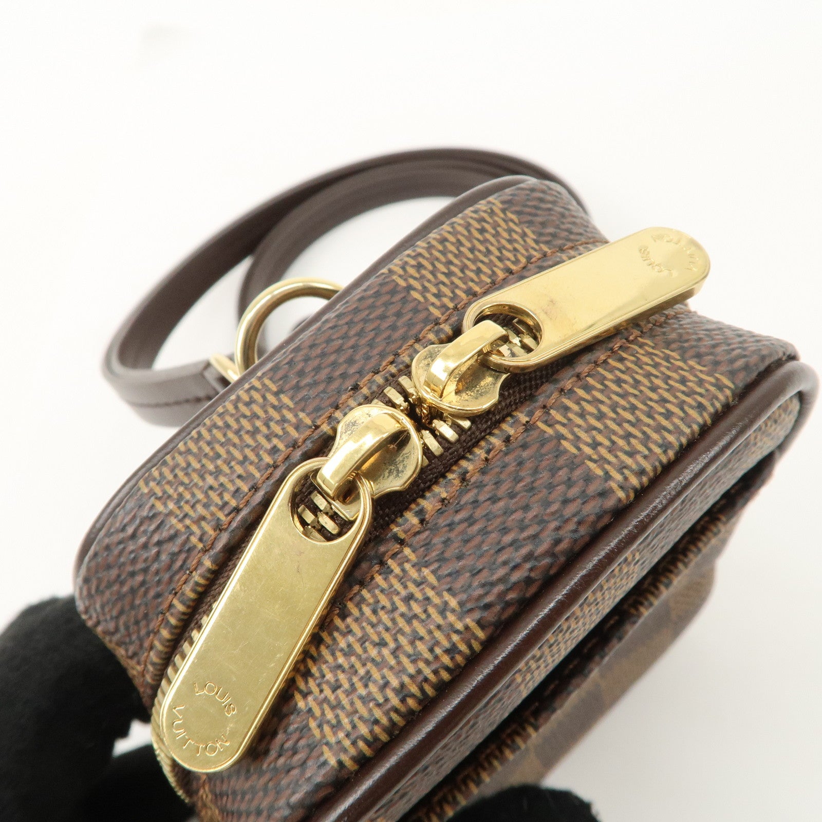 Louis Vuitton Damier Canvas Etui Okapi PM Camera Case N61738 Used