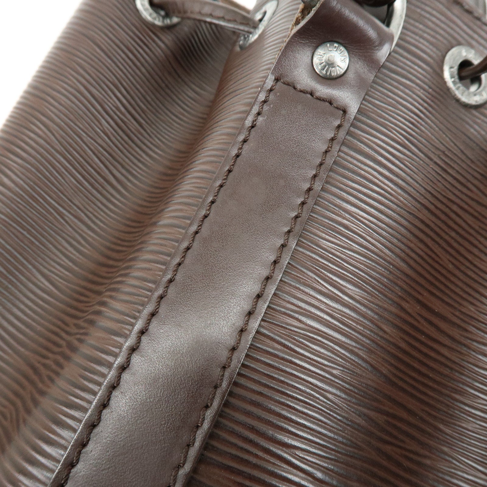 Louis Vuitton Epi Leather Petit Noe Shoulder Bag Mocha M5901D