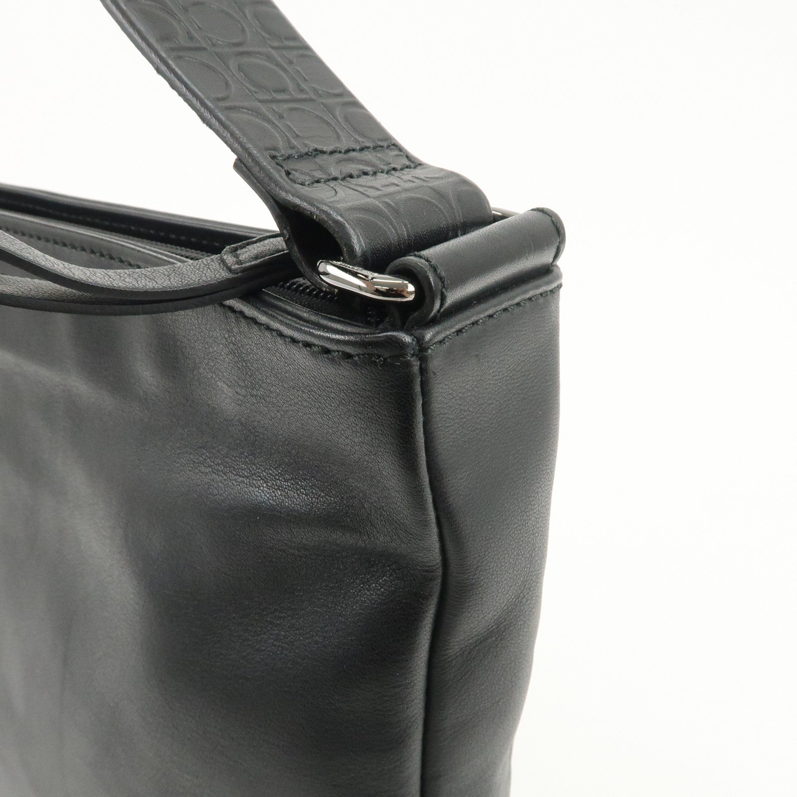 Ferragamo Gancini Leather Shoulder Bag Crossbody Bag Black