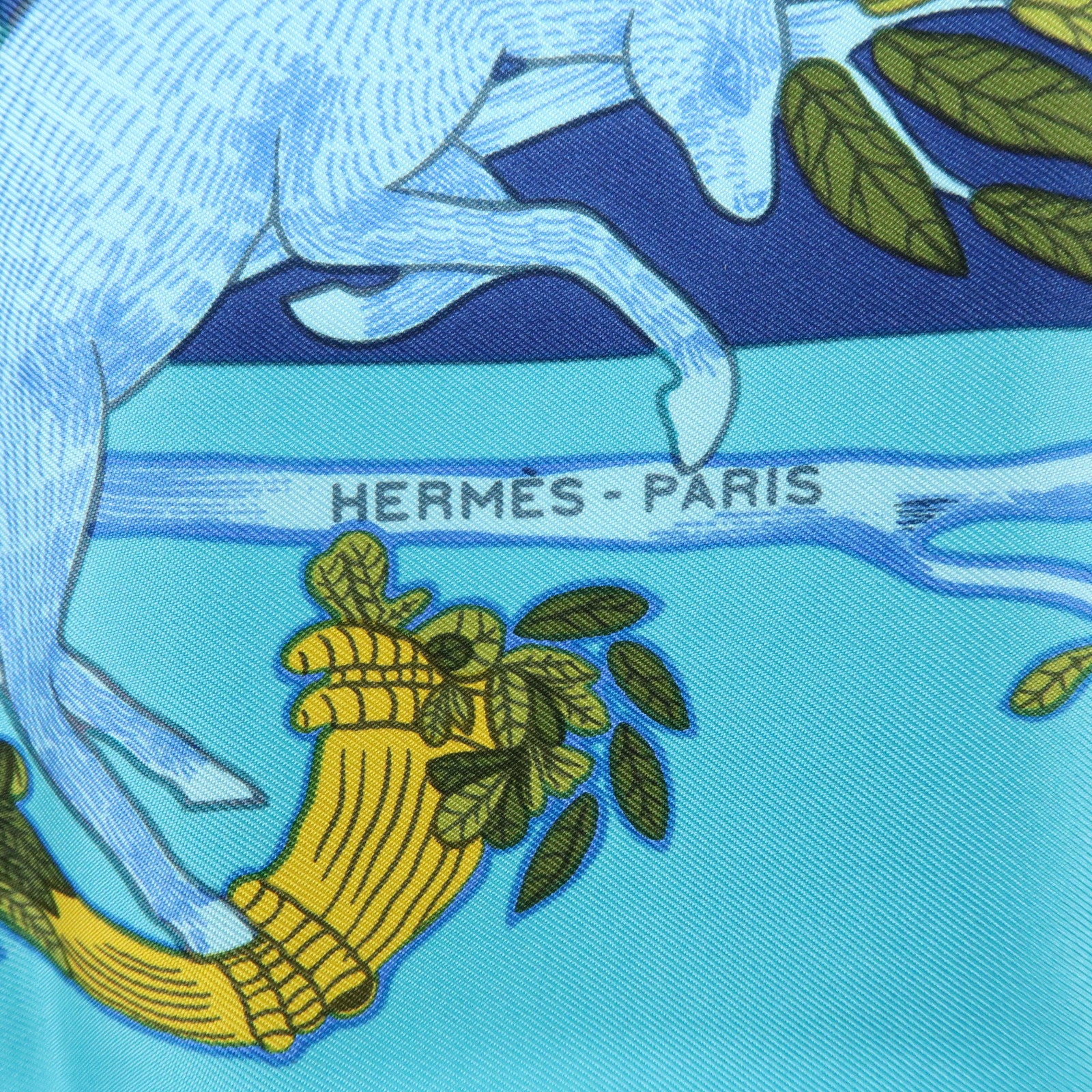 HERMES Carre 90 Silk 100% Scarf Annie Faivre Animal Print Blue