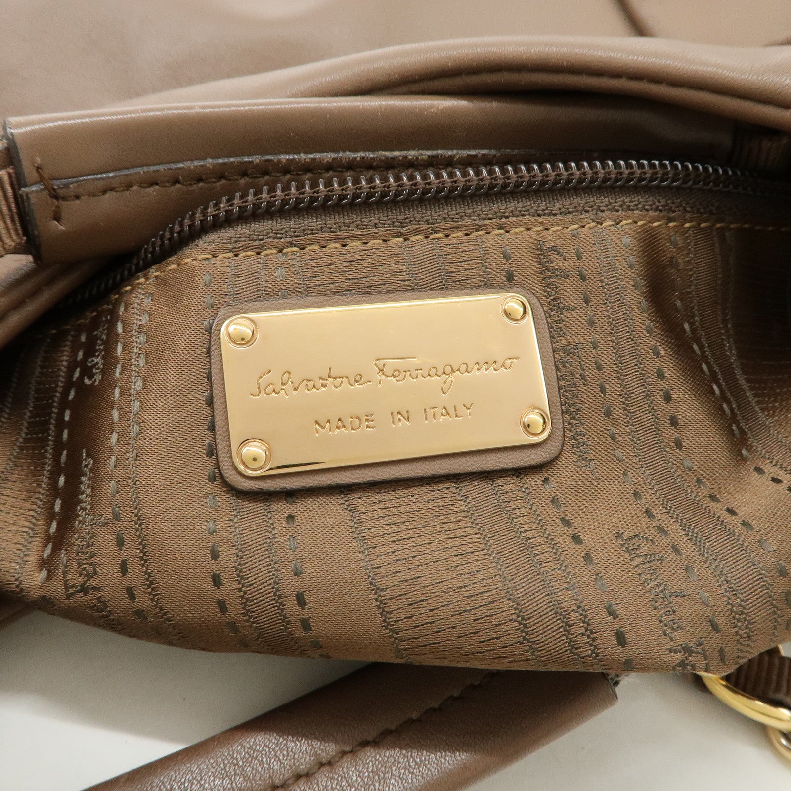 Ferragamo Leather Tote Bag Hand Bag Shouolder Bag Beige Gold HDW