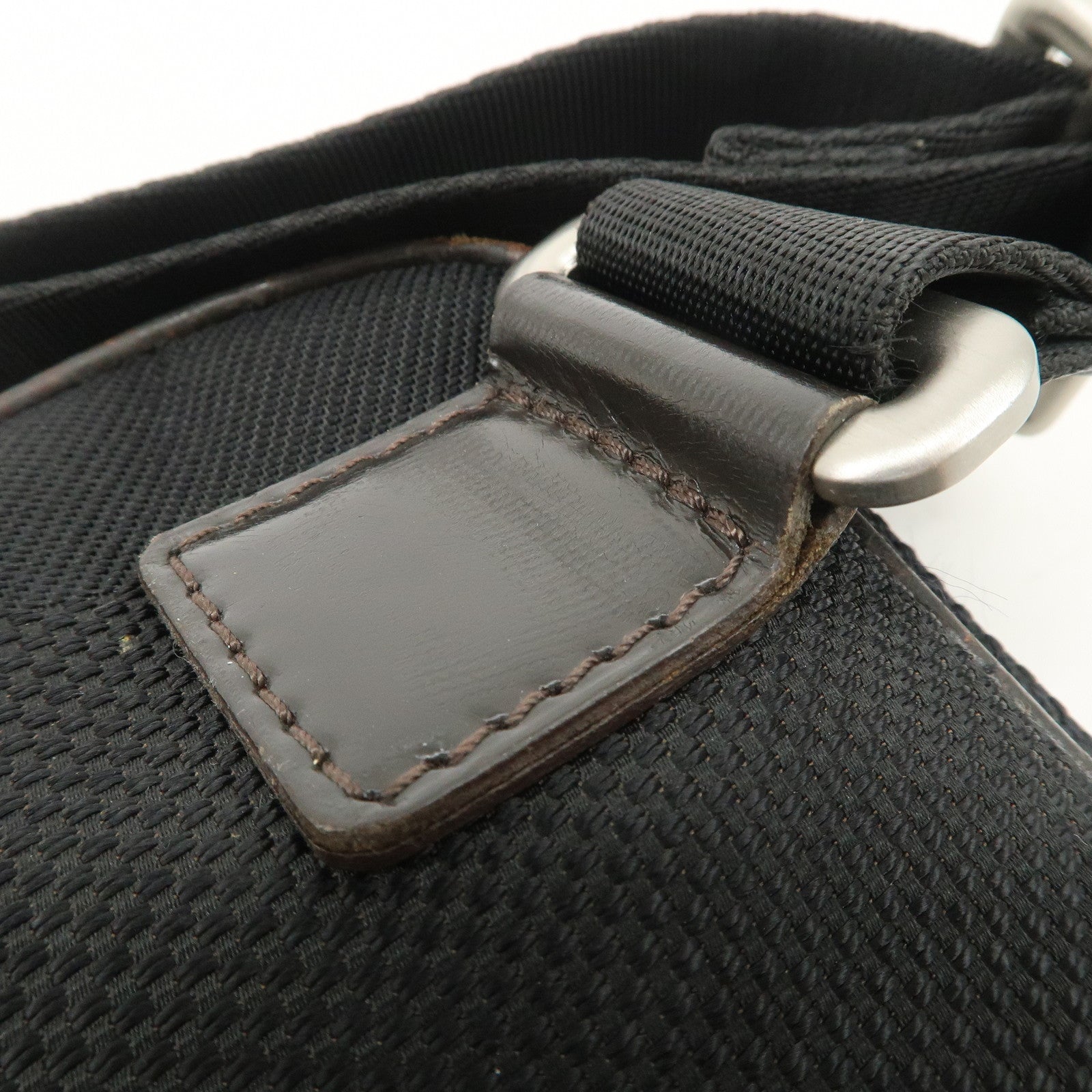 Louis Vuitton Damier Geant Acrobat Waist Bag Body Bag Noir M93620