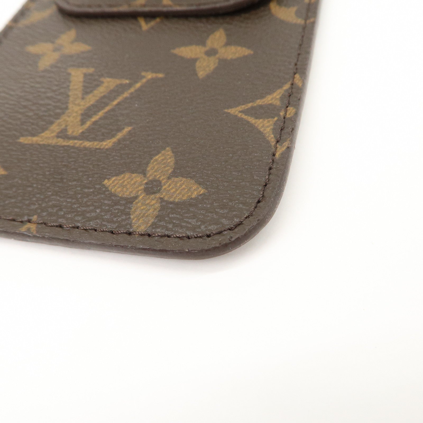 Louis Vuitton Monogram Canvas Phone Case Brown M60373