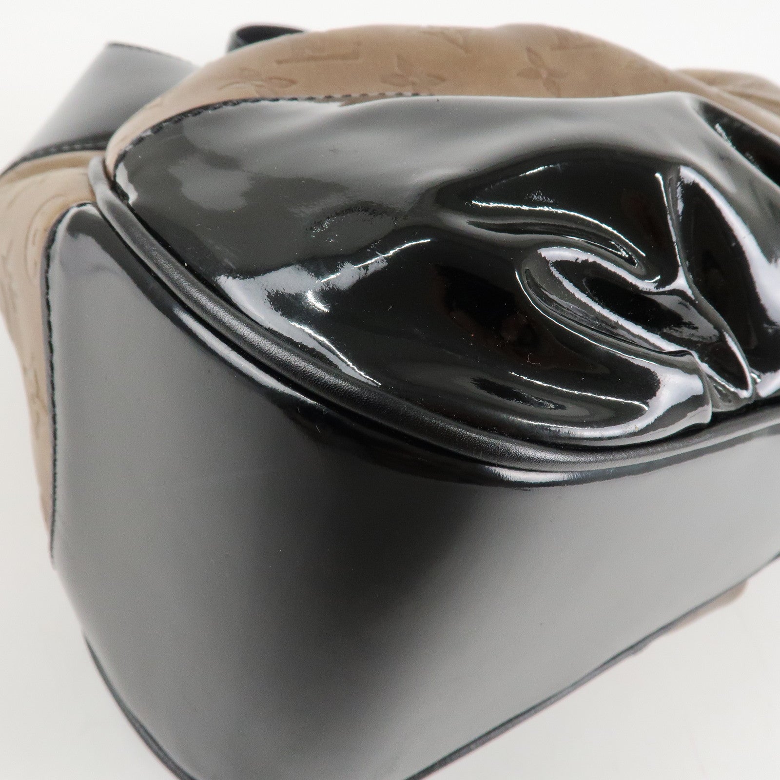 Louis Vuitton Monogram Patent Embossed Leather Shoulder Bag M95296 Used