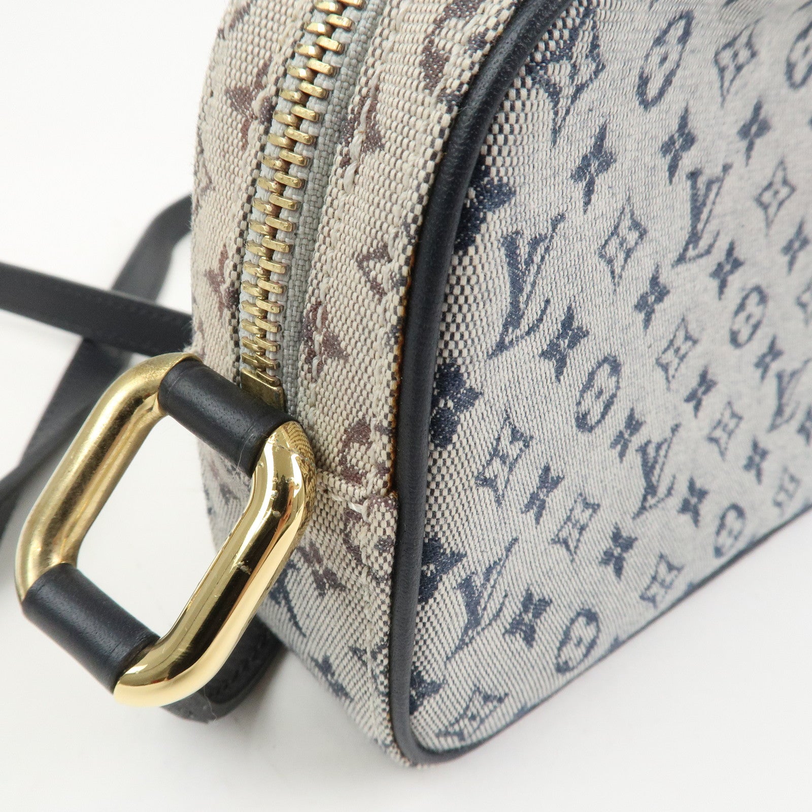 Louis Vuitton Monogram Mini Juliet MM Crossbody Bag Blue M92217
