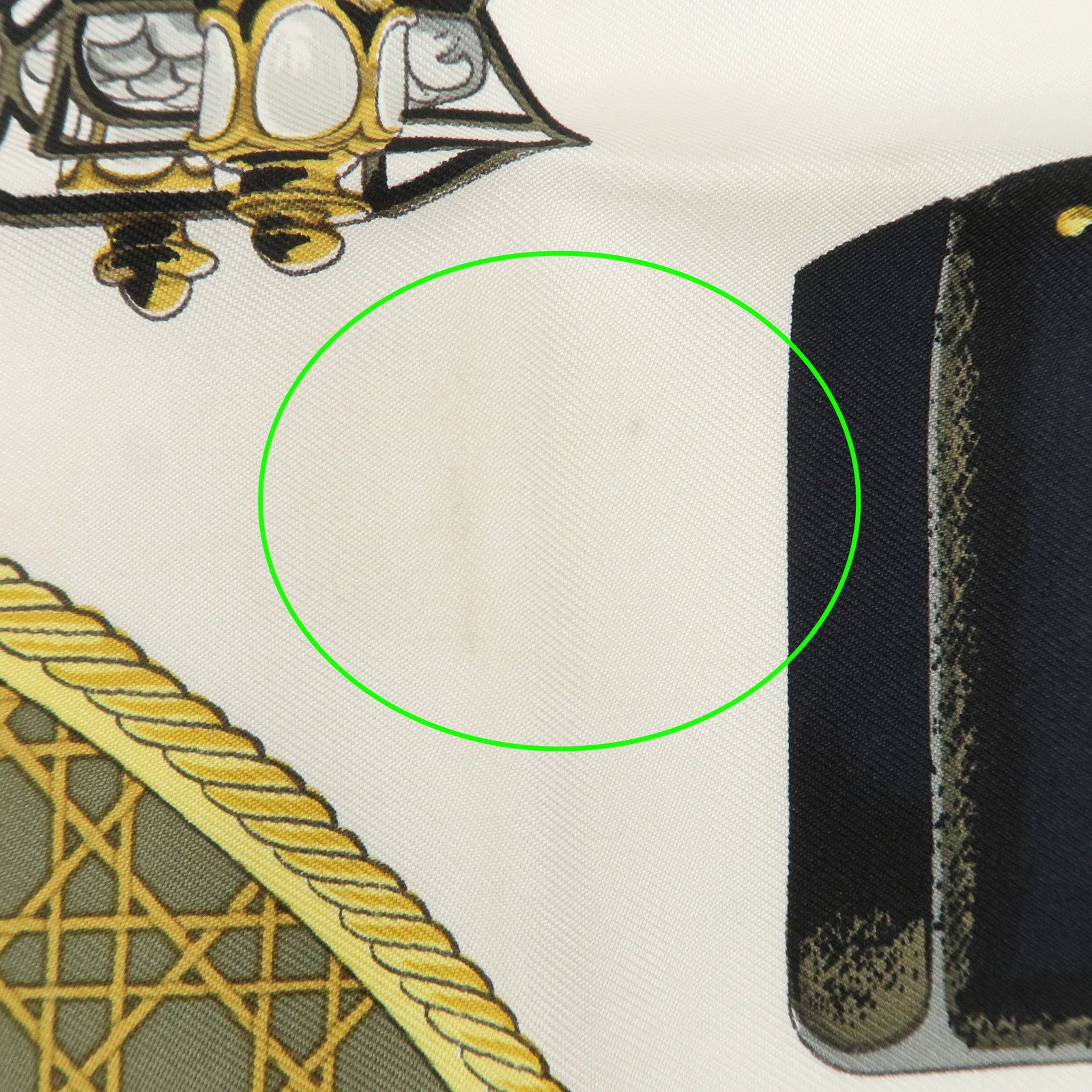 HERMES Carre 90 Silk 100% LES VOITURES A TRANSFORMATION Scarf