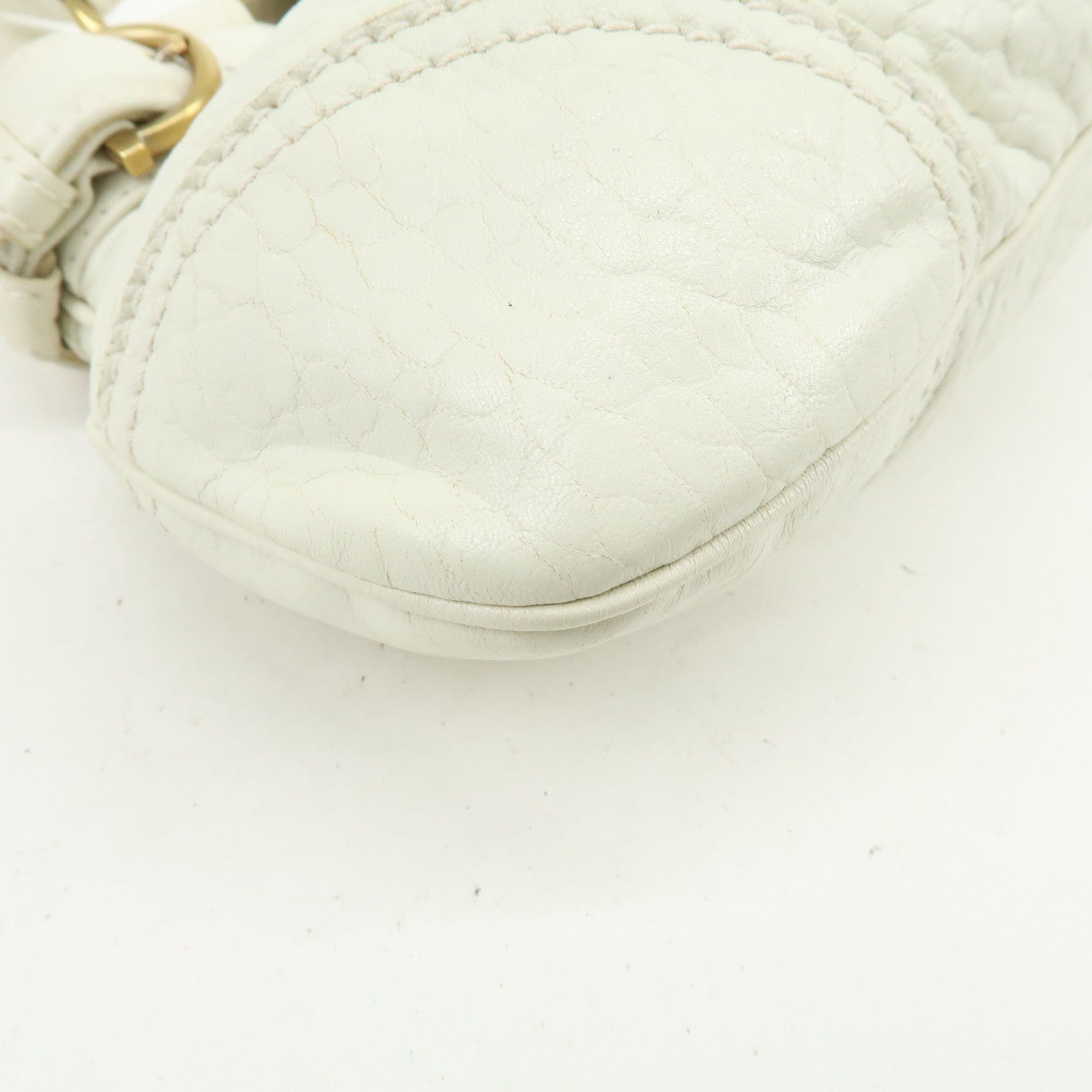 Ferragamo Gancini Leather Shoulder Bag Hand Bag White