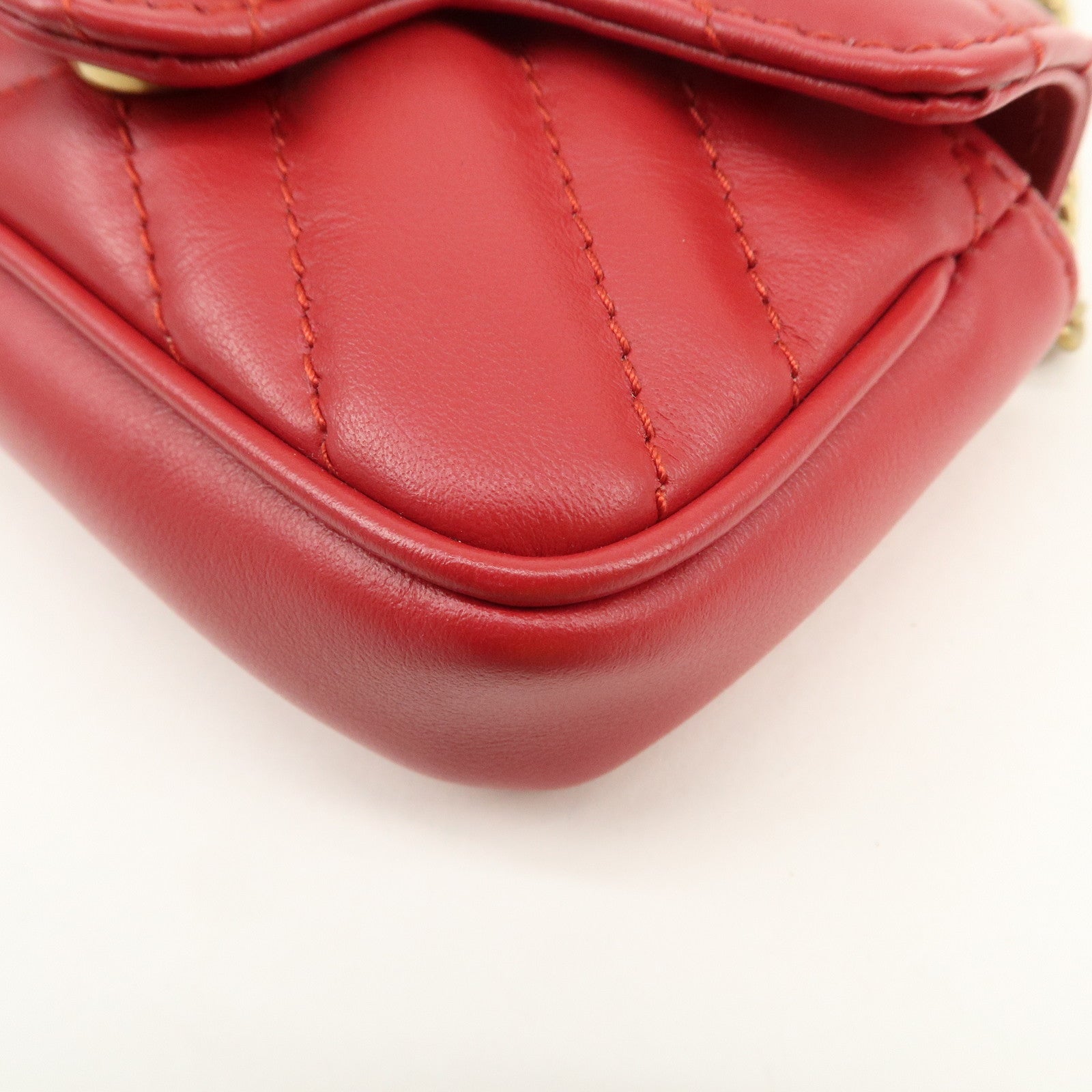 GUCCI GG Marmont Leather Chain Hand Bag Pouch Red 575161