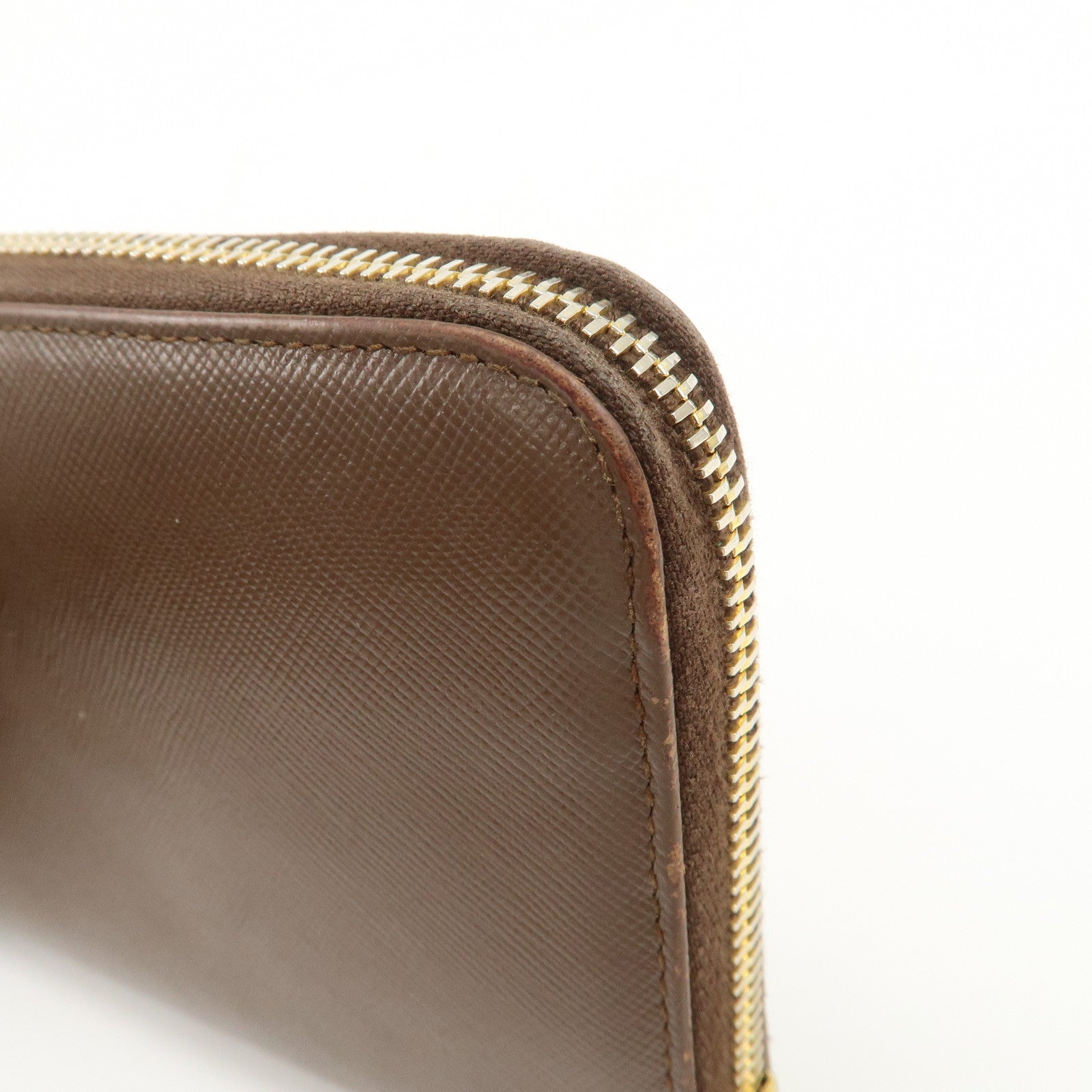 PRADA Triangle Logo Saffiano Leather Round Zippy Wallet 1M0506