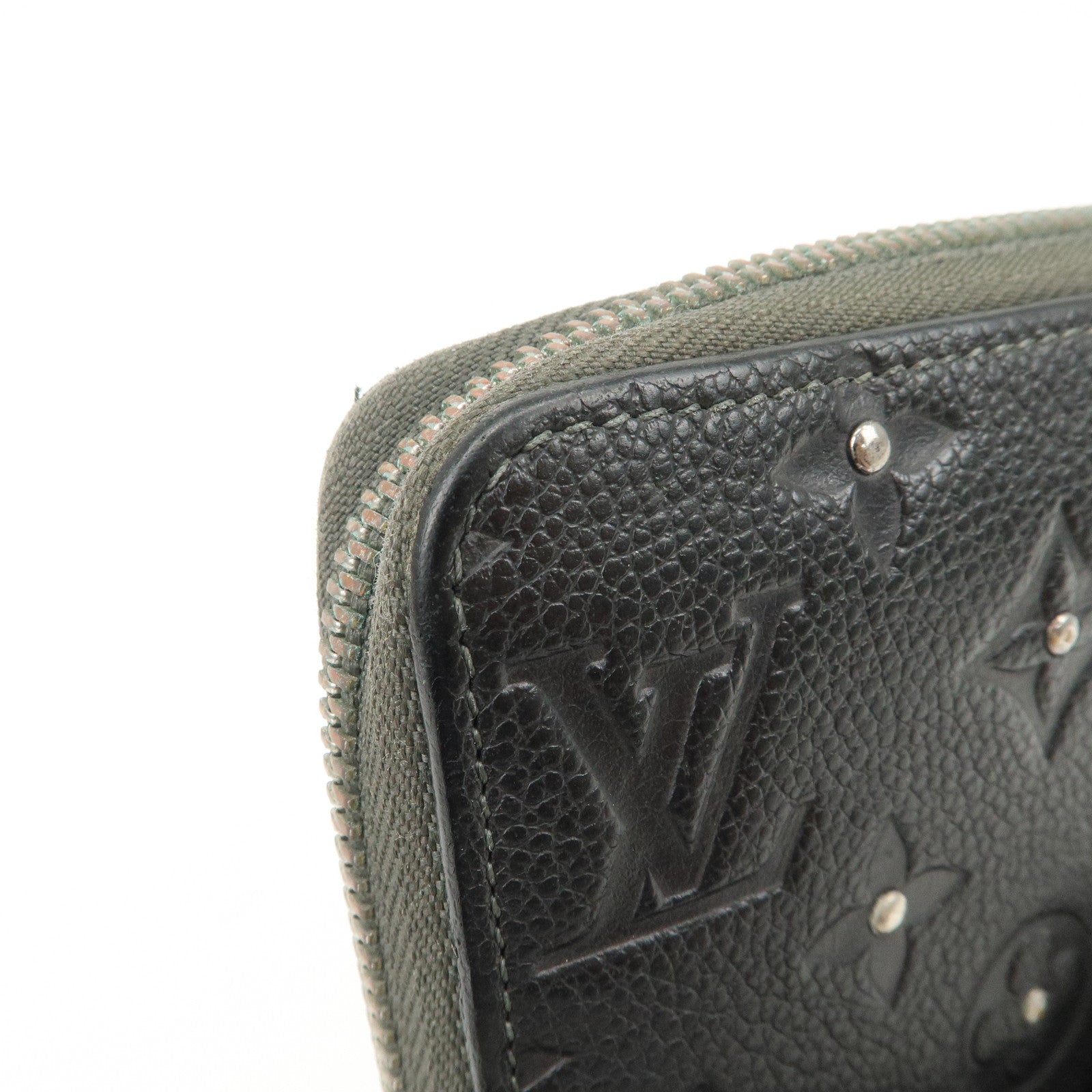 Louis Vuitton Empreinte Leather Studs Zippy Wallet Platine M61442