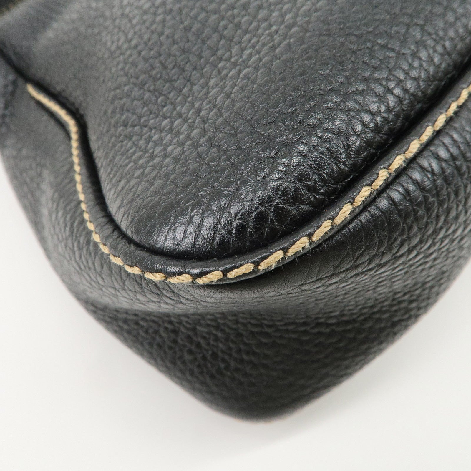 CHANEL Caviar Skin Leather Logo Fringe Shoulder Bag Gold HDW Black Used