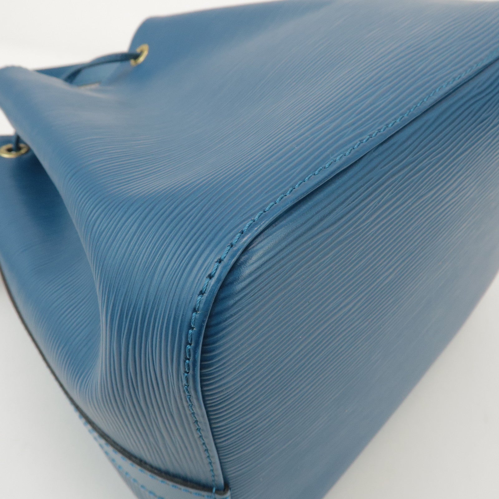 Louis Vuitton Epi Petit Noe Shoulder Bag Toledo Blue M44105