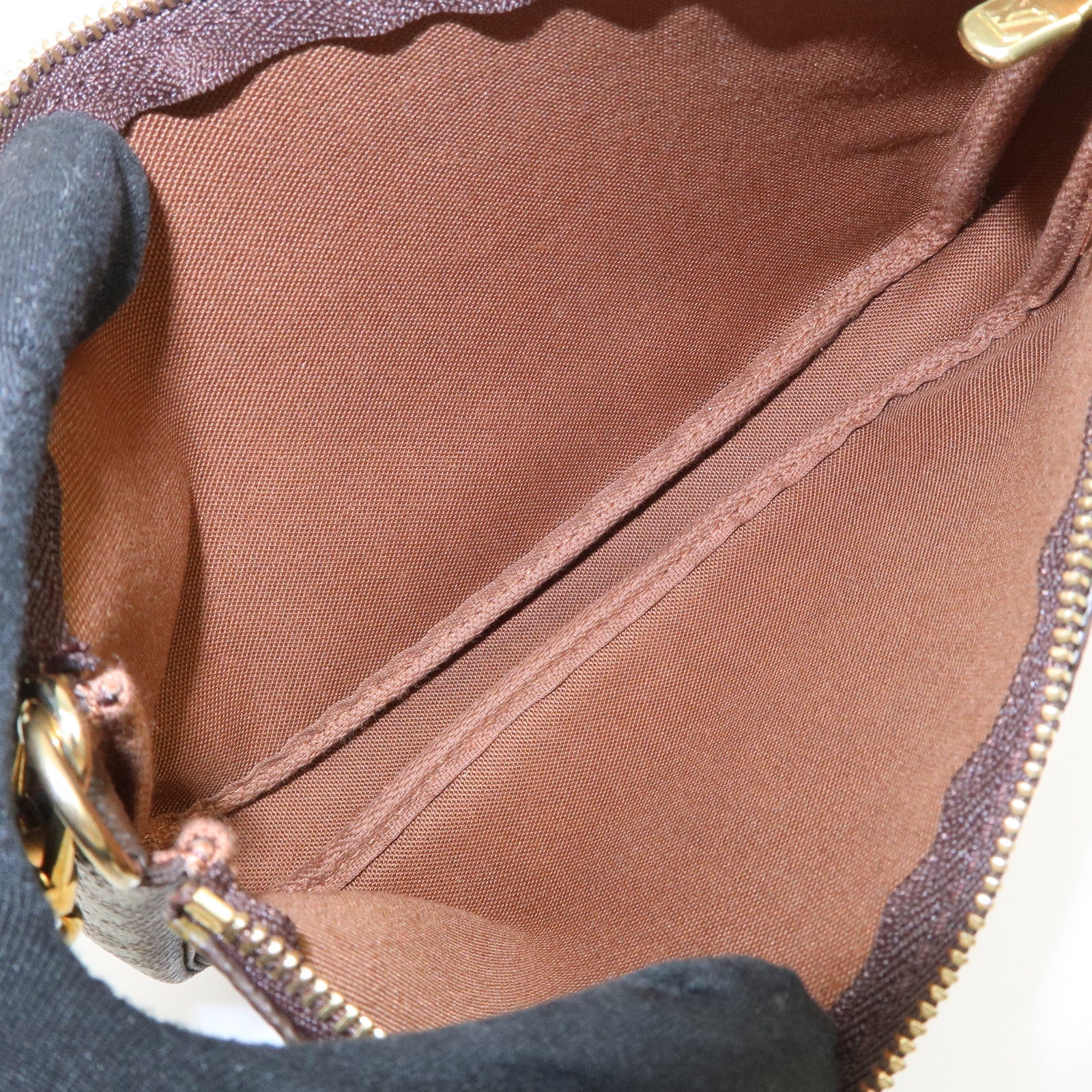 Louis Vuitton Monogram Graffiti Pochette Accessoires HandBag M92191