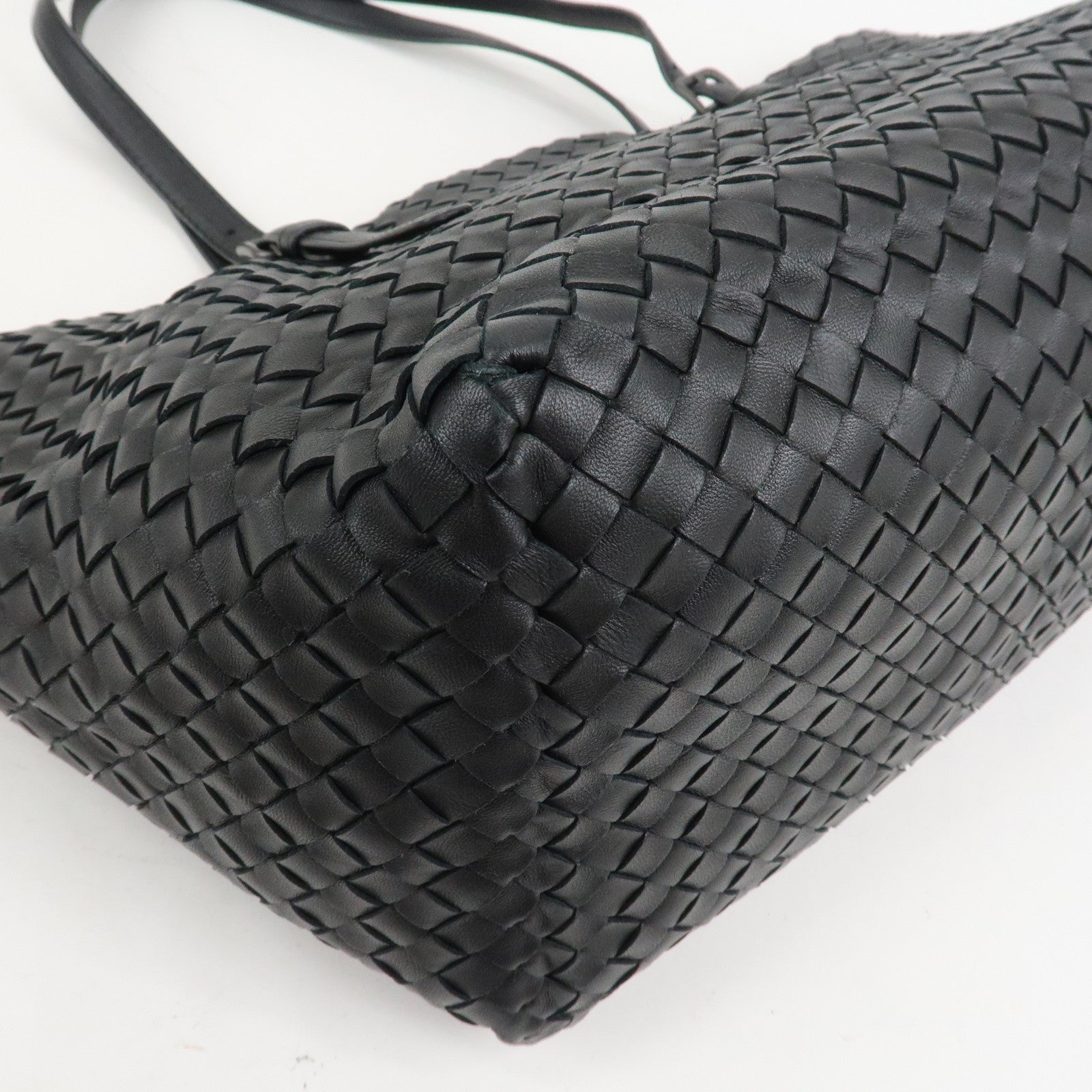 BOTTEGA VENETA Intrecciato Leather Medium Cesta Bag Tote Bag Black 337260