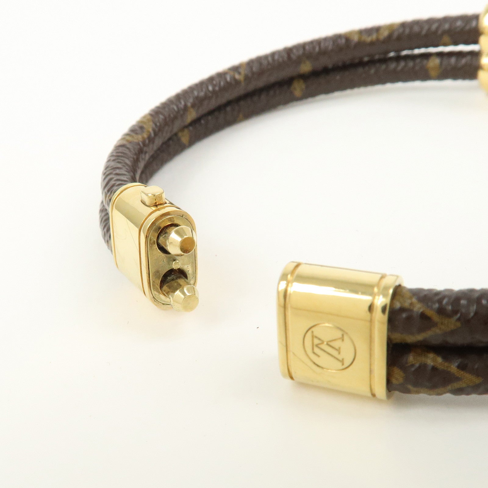 Louis Vuitton Monogram Canvas Keep It Twice Bracelet M8109
