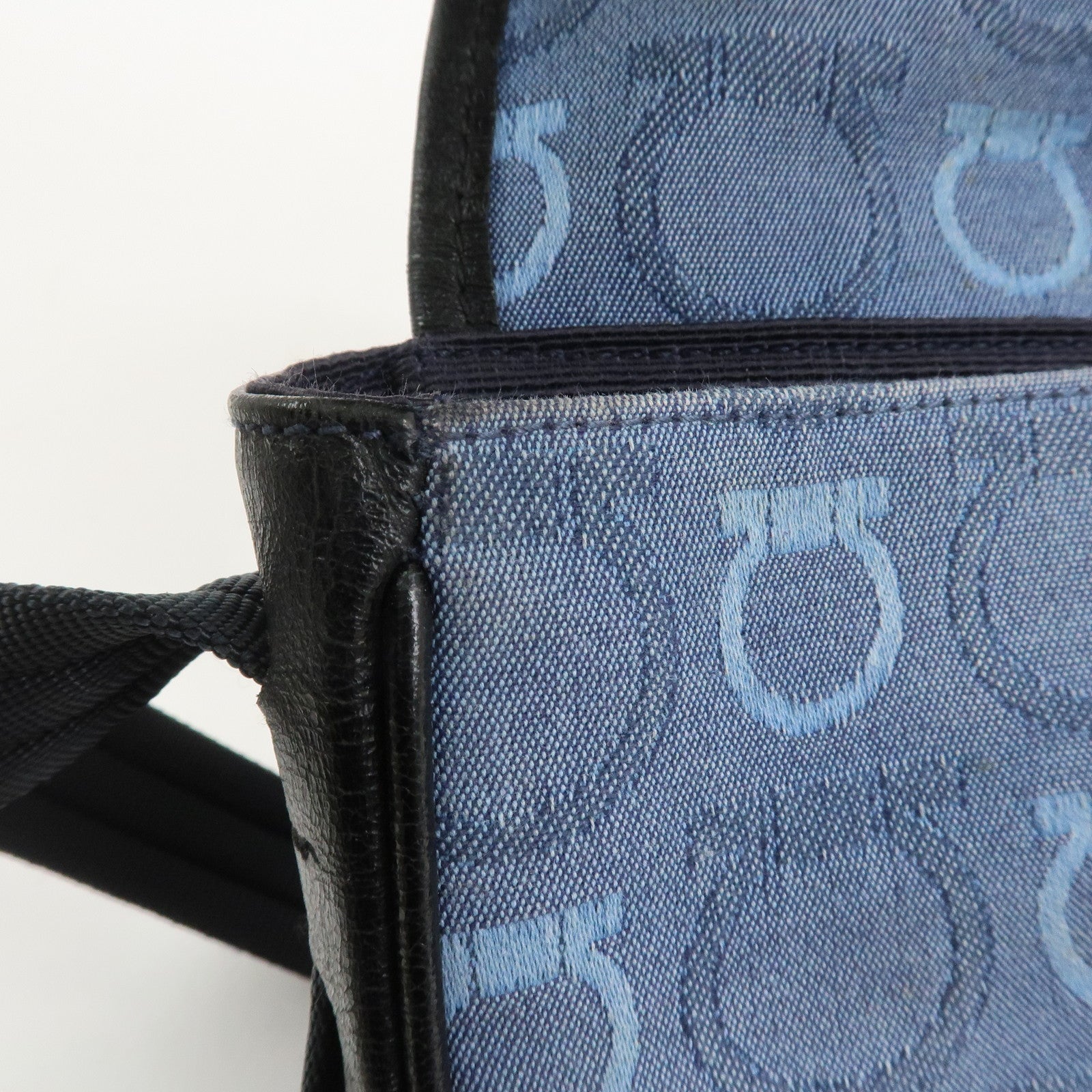 Ferragamo Gancini Canvas Leather Shoulder Bag Navy Black