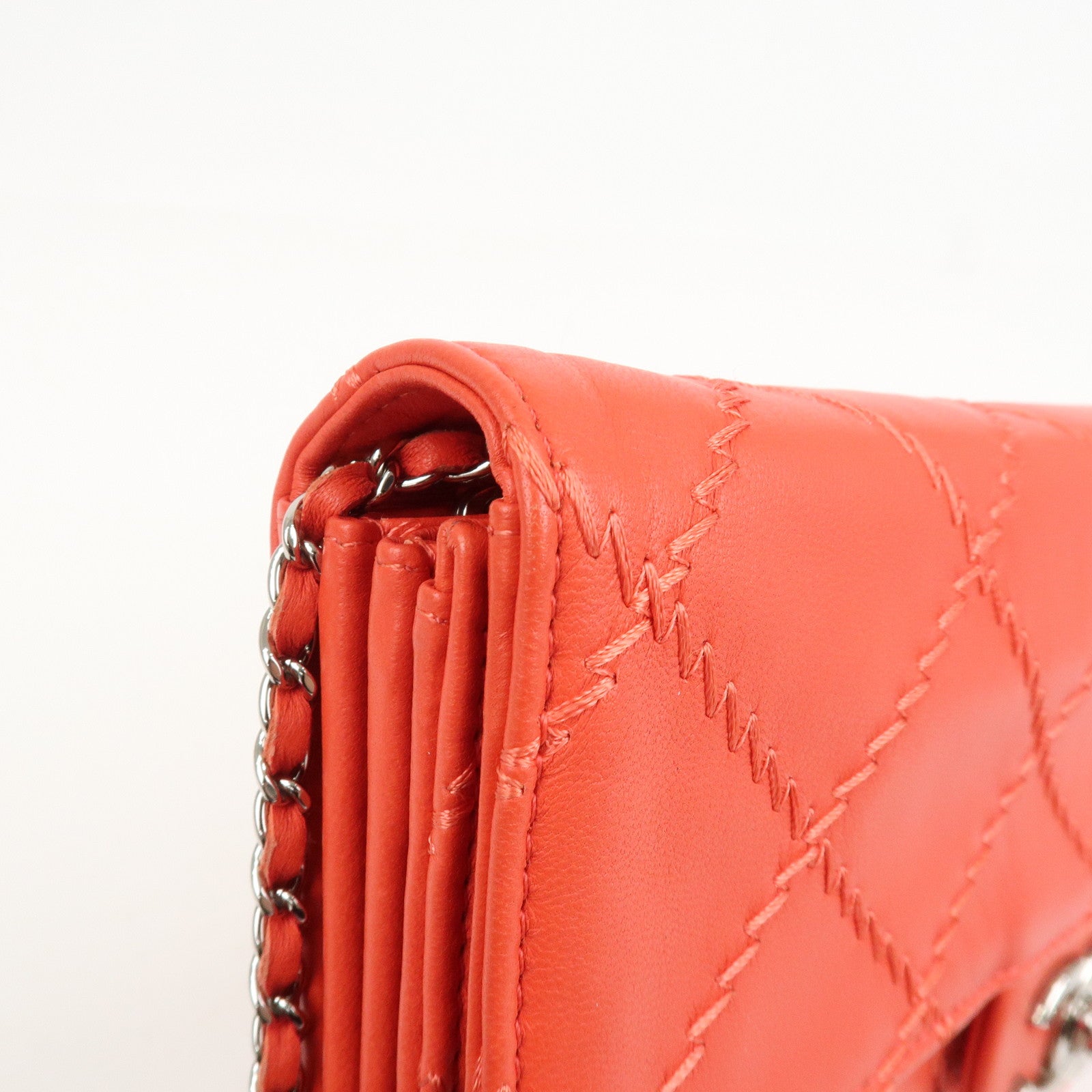 CHANEL COCO Mark Ultra Stitch Leather Chain Wallet Red