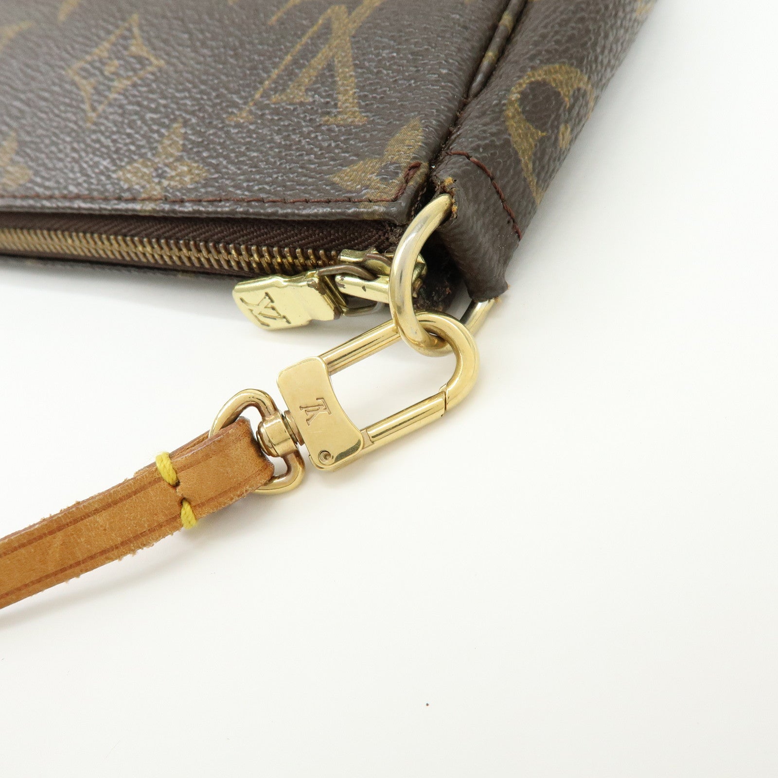 Louis Vuitton Monogram Pochette Accessoires Pouch Hand Bag M51980