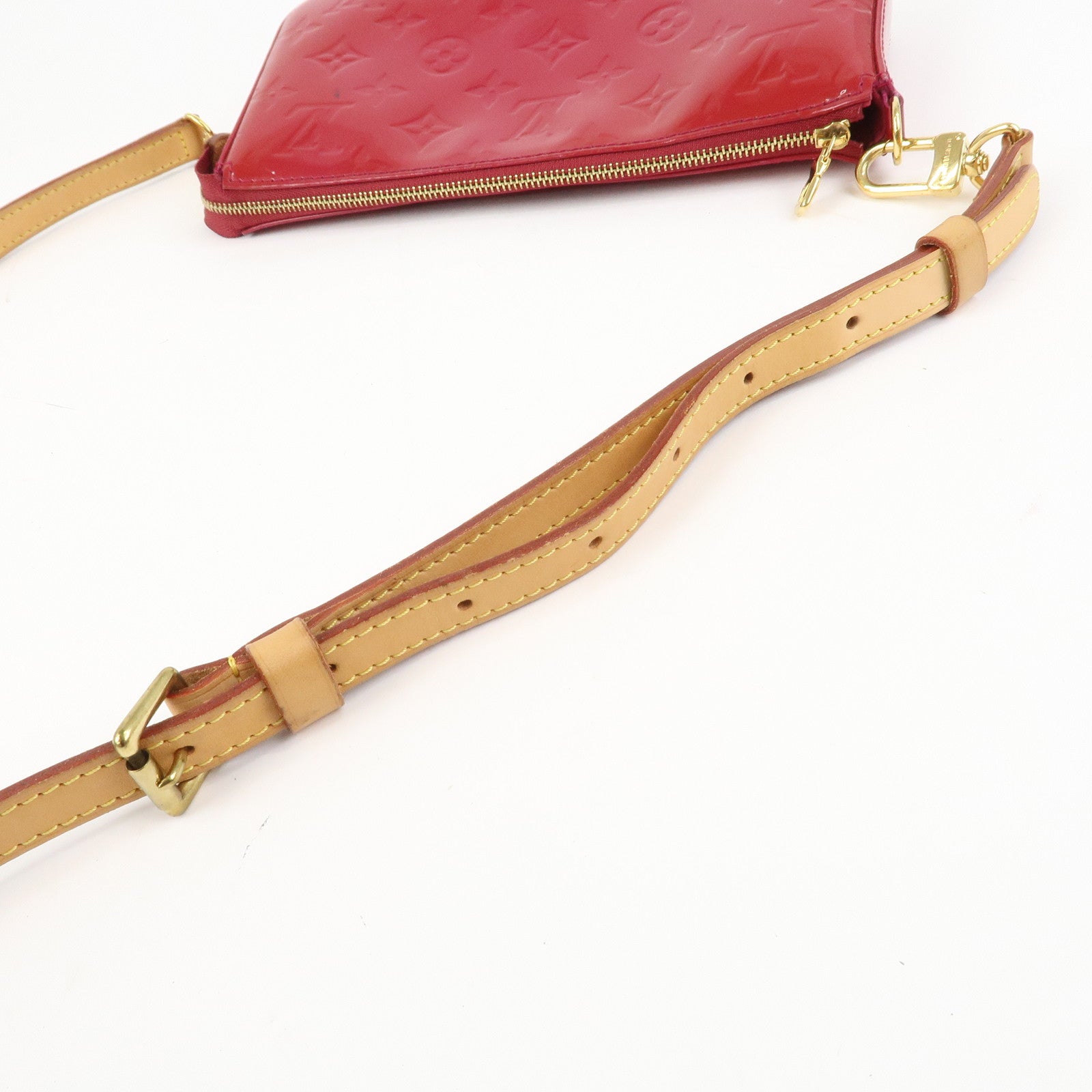 Louis Vuitton Monogram Vernis Pochette Accessoires Pouch M91574
