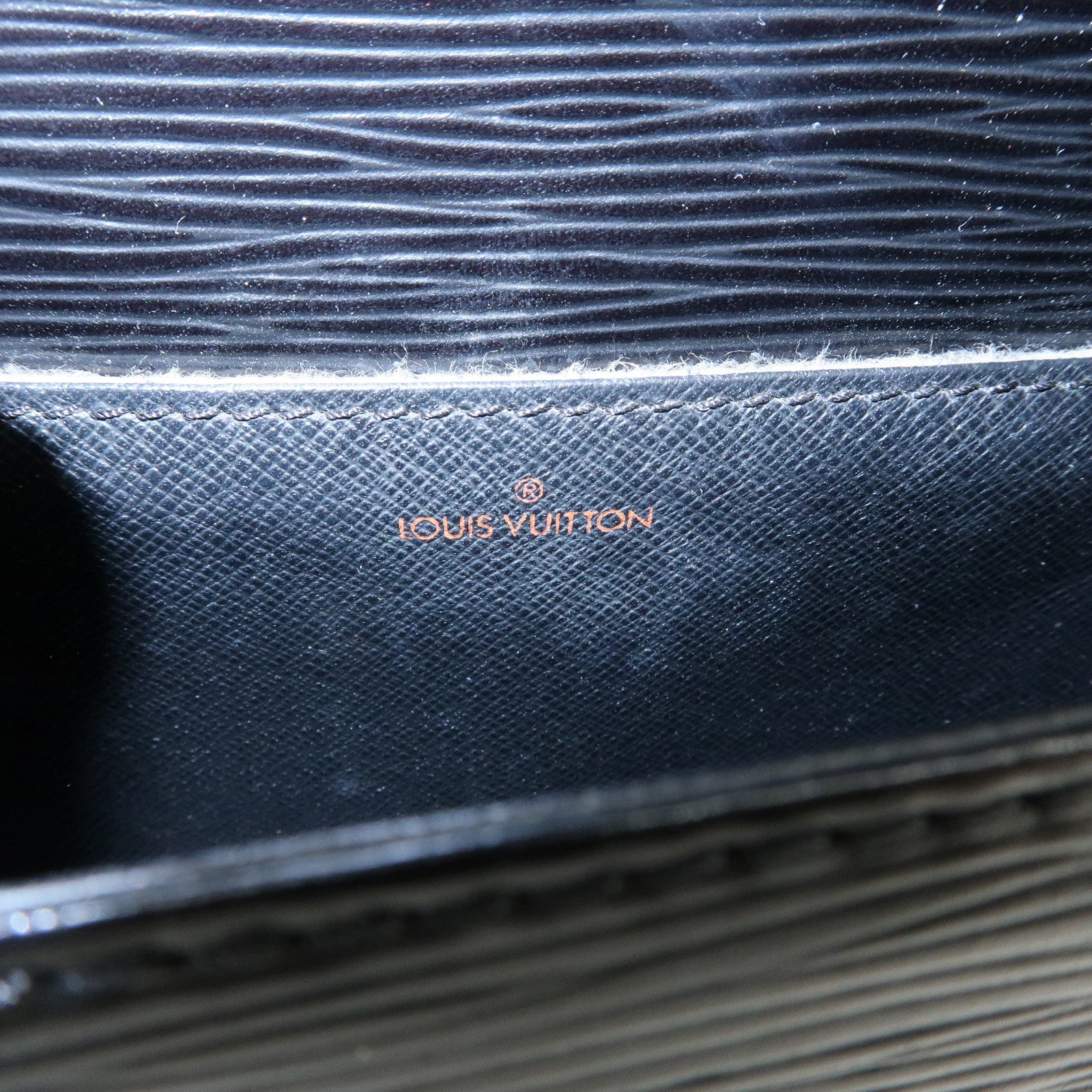 Louis Vuitton Epi Mini Saint Cloud Shoulder Bag Black M52212