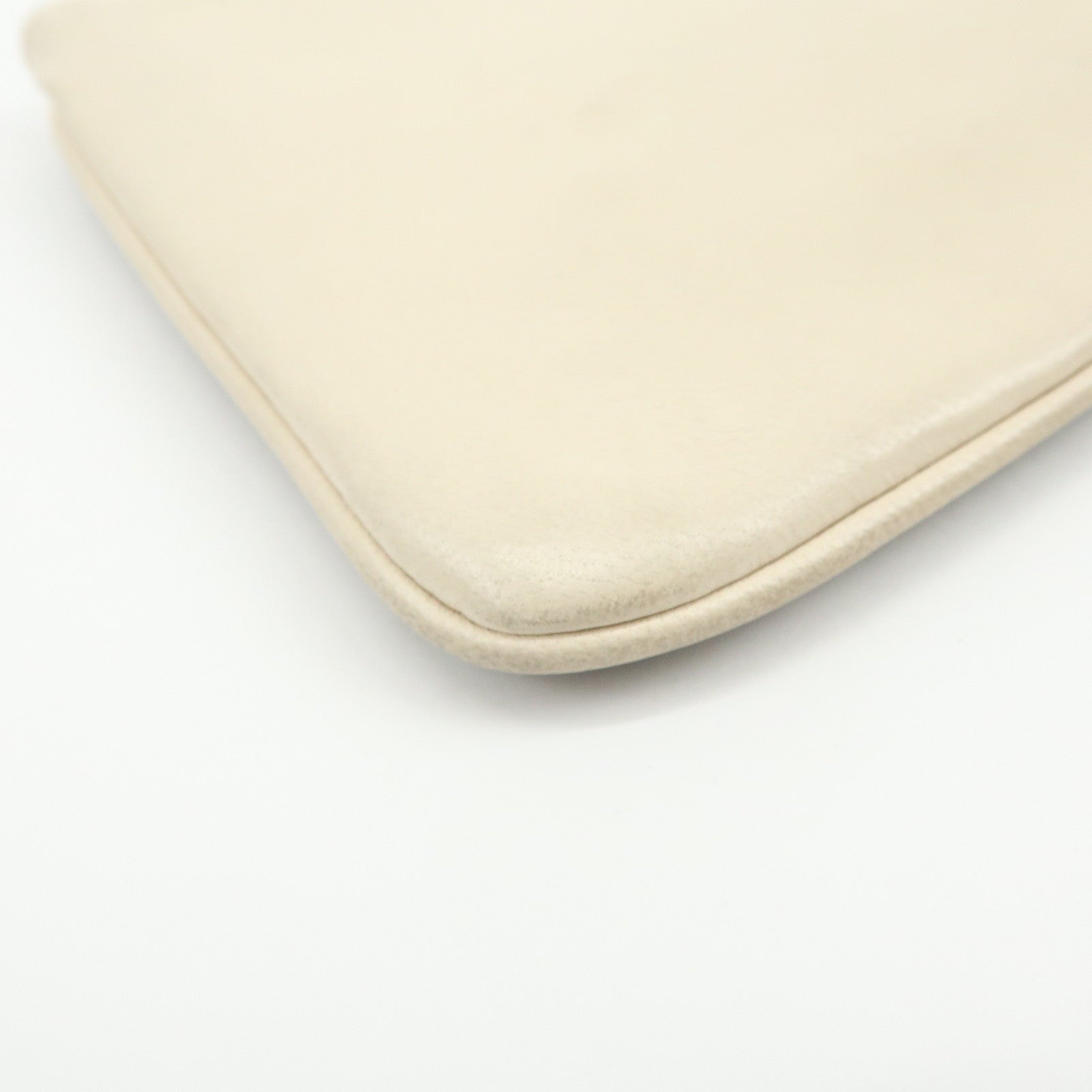 VALENTINO Viva Superstar Leather Cosmetic Jewelry Pouch Ivory Black