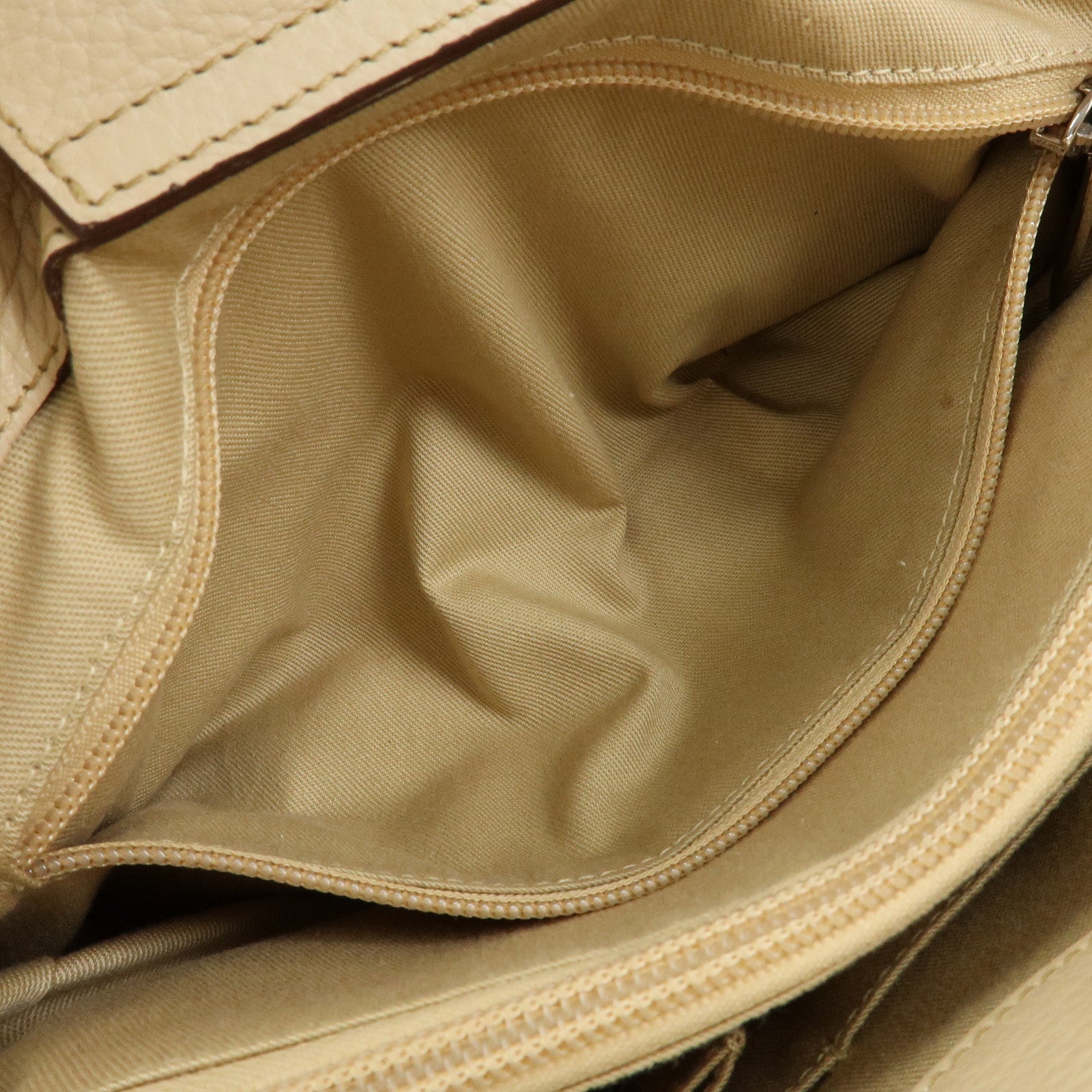 Ferragamo Gancini Leather Drawstring Shoulder Bag Hand Bag Beige