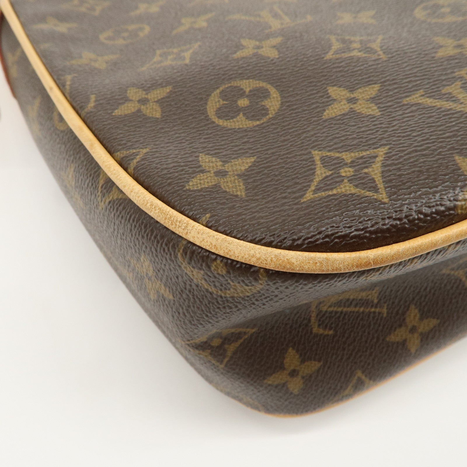 Louis Vuitton Monogram Hudson GM Shoulder Bag Crossbody Bag M40045