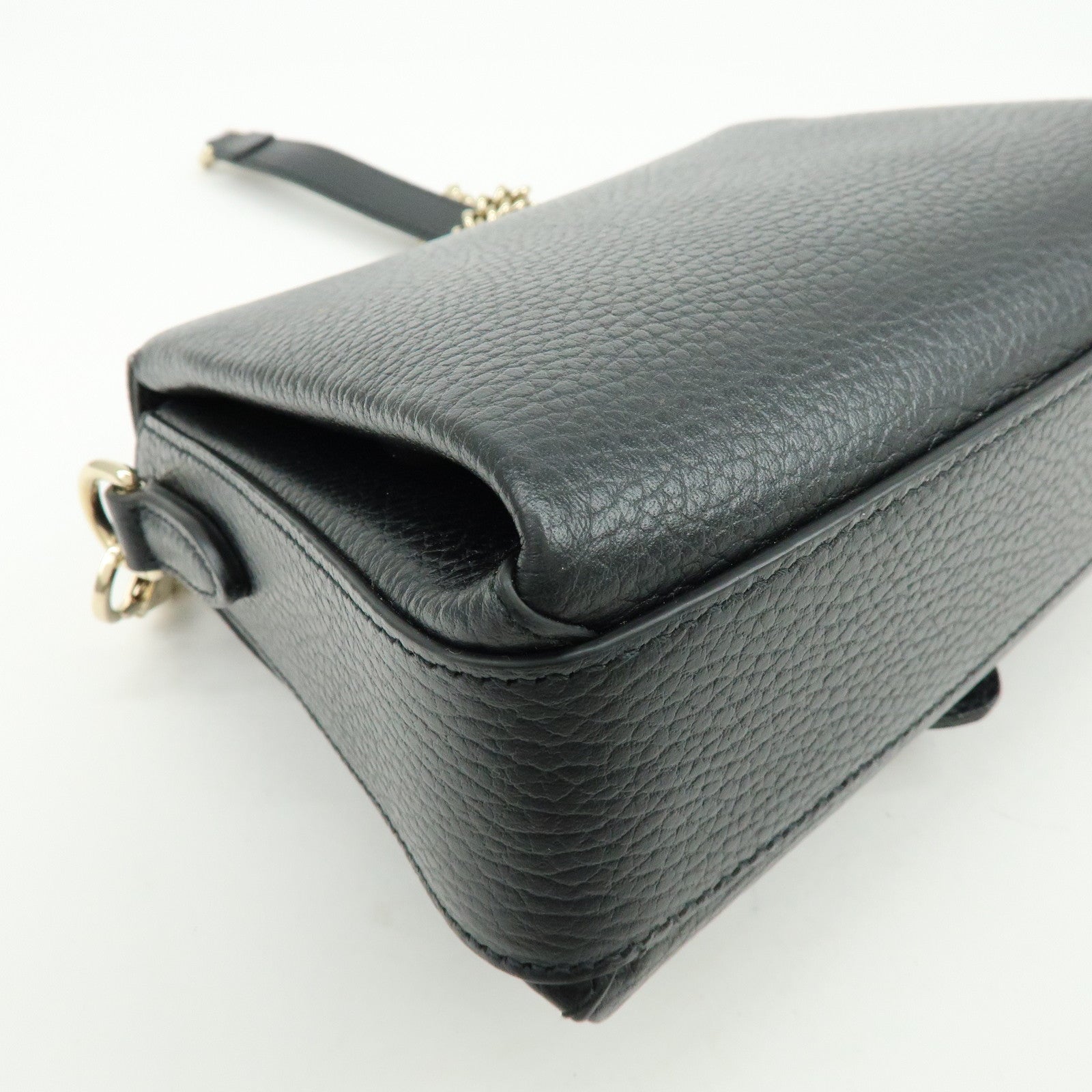 GUCCI Logo Interlocking G Leather Chain Shoulder Bag Black 607720