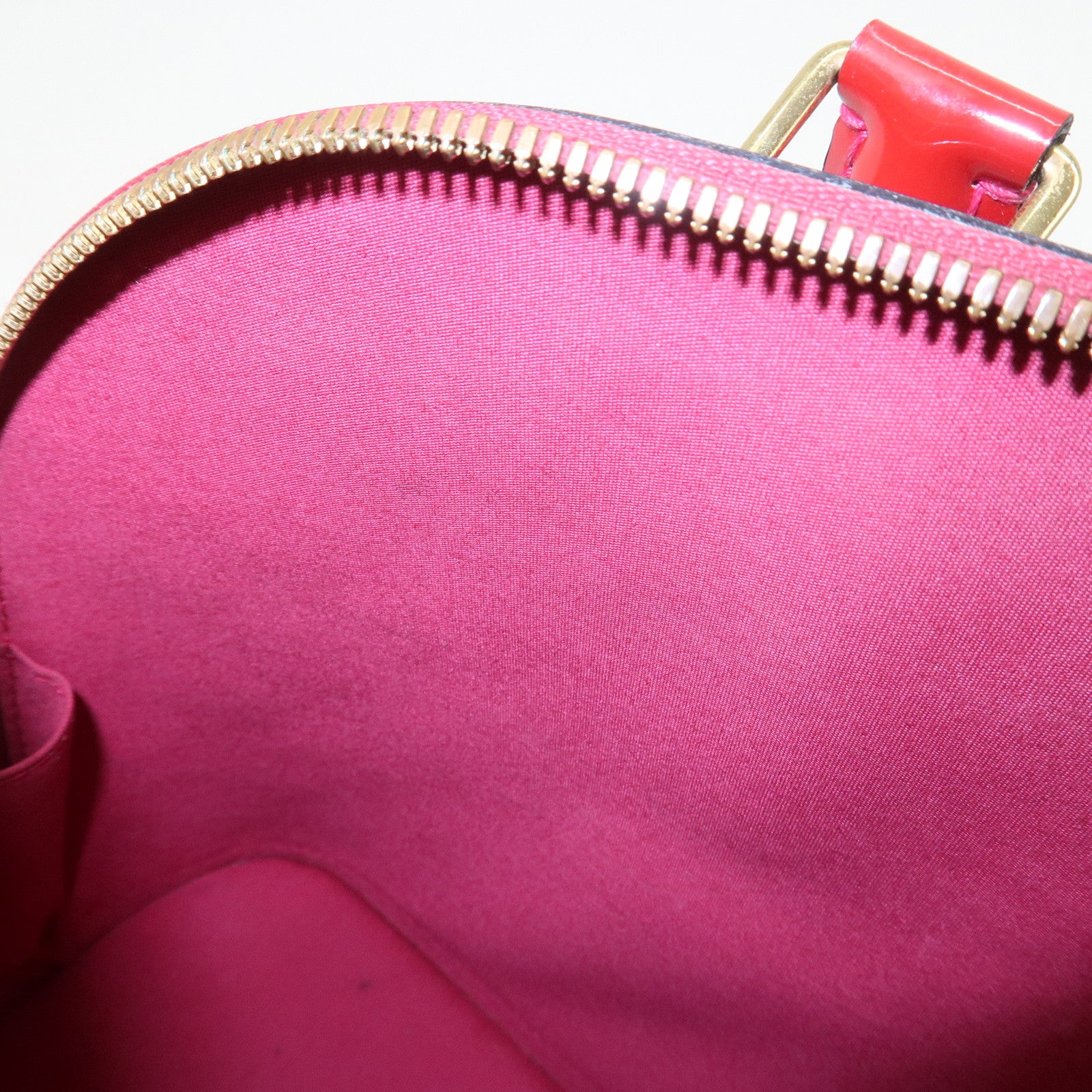 Louis Vuitton Monogram Vernis Leather Alma PM Hand Bag Rouge M91693