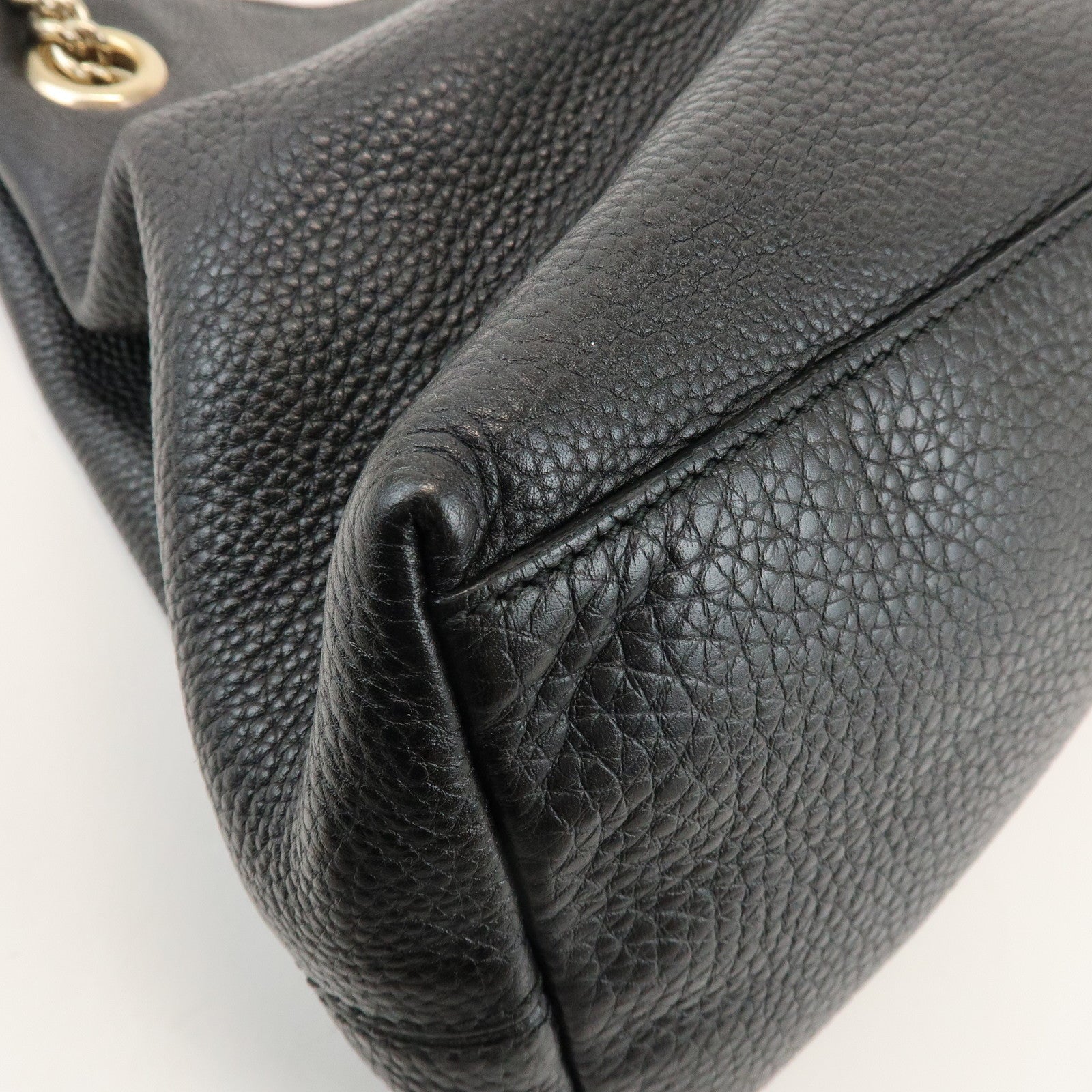 GUCCI SOHO Interlocking G Leather Chain Shoulder Bag Black 308982