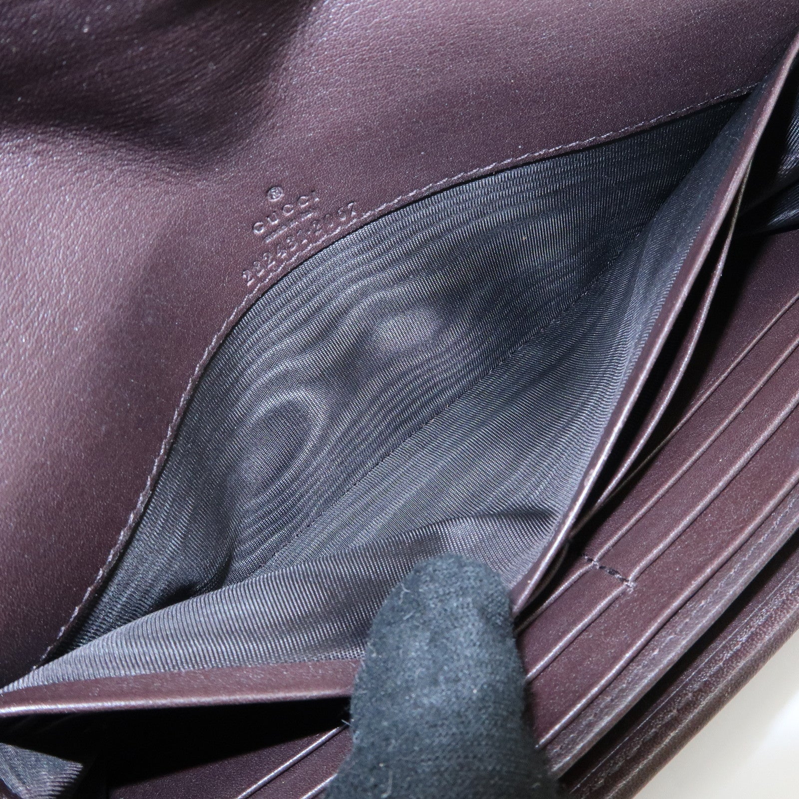 GUCCI Guccissima Interlocking GG Leather Bi-fold Wallet 282431 Used