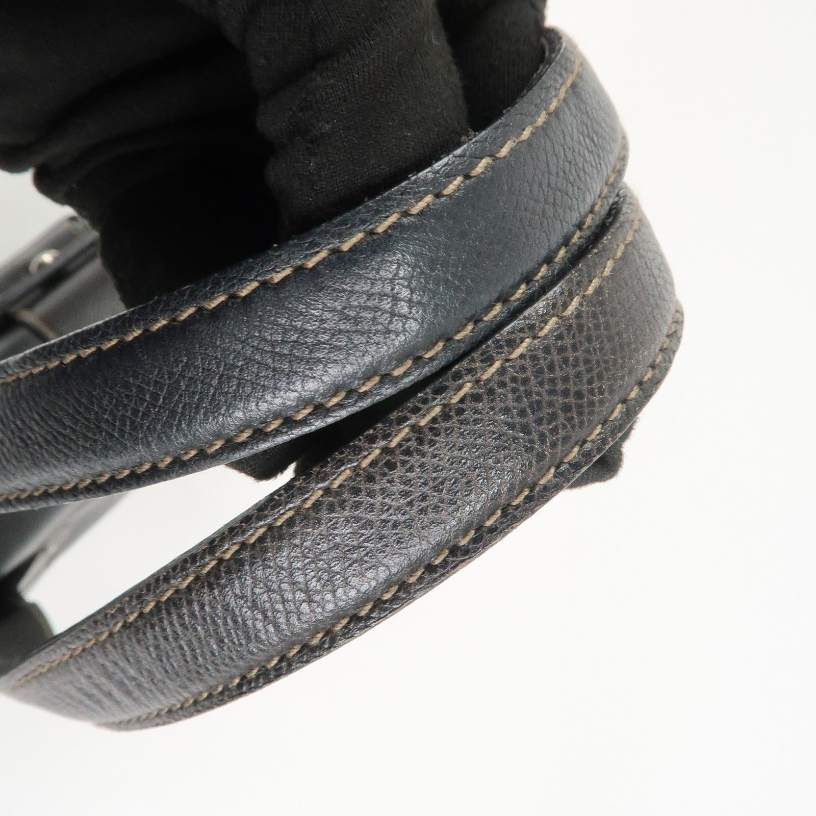 Ferragamo Gancini Leather Shoulder Bag Hand Bag Black