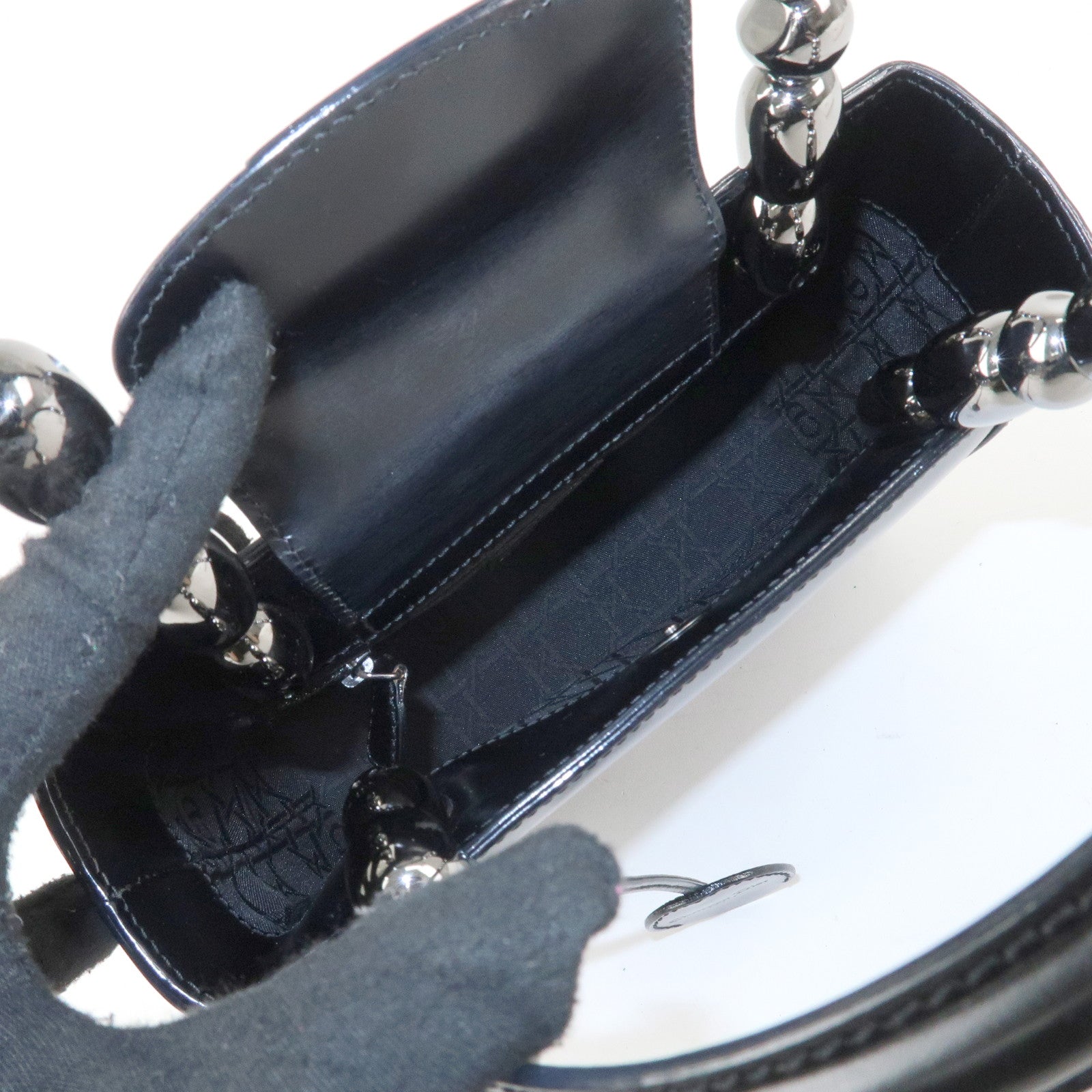 Christian Dior Enamel Leather Maris Pearl Hand Bag Black Used