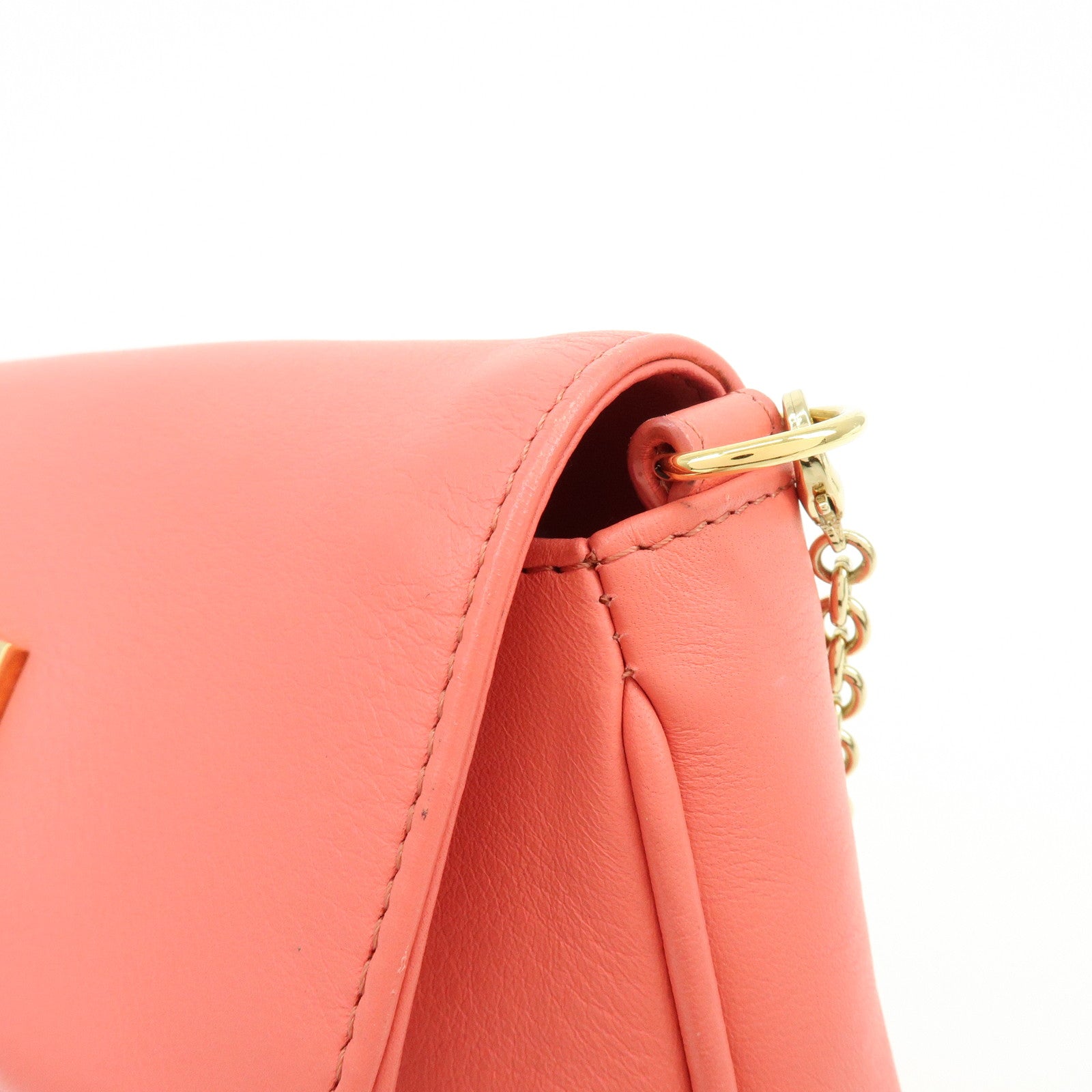 FENDI Leather Chain Shoulder Bag Purse Crossbody Bag Pink 8M0276